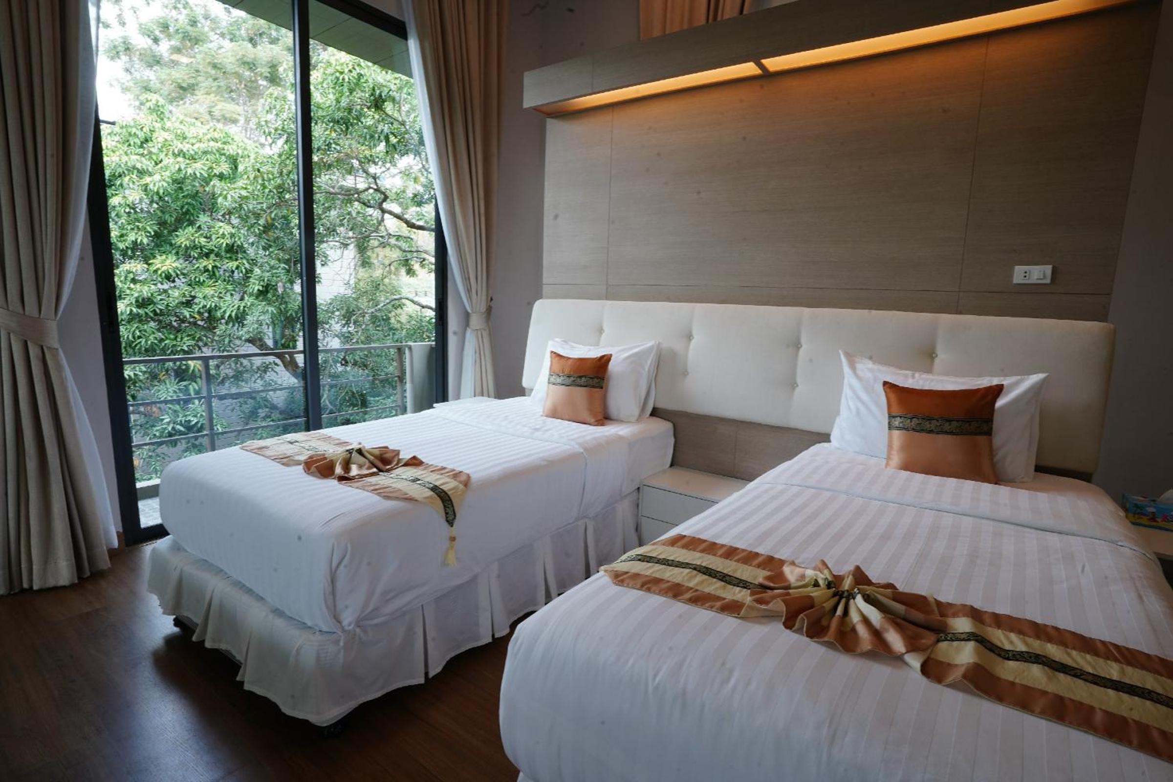 Deluxe Double or Twin Room - Photo 1