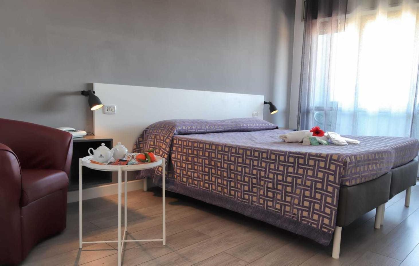 Superior Double or Twin Room with Balcony - Photo 4