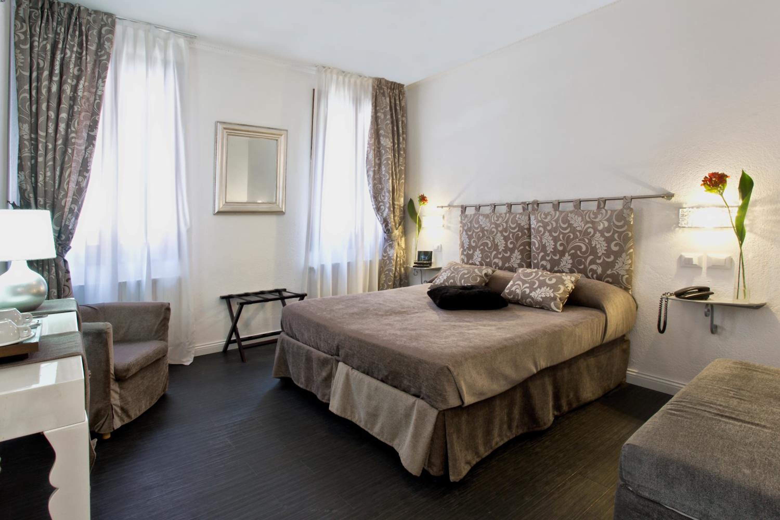 Superior Triple Room photo 2