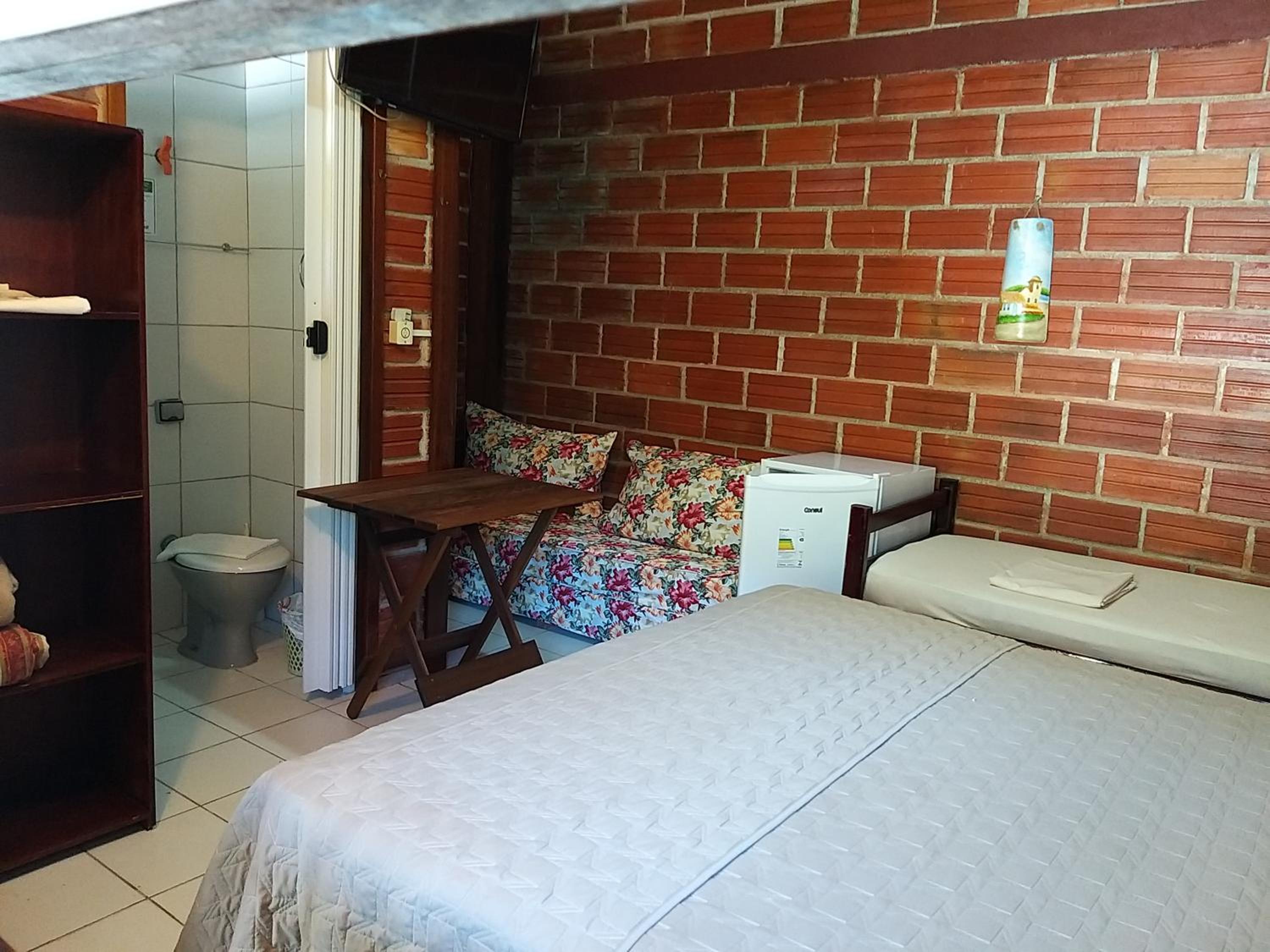Standard Triple Room - Photo 2