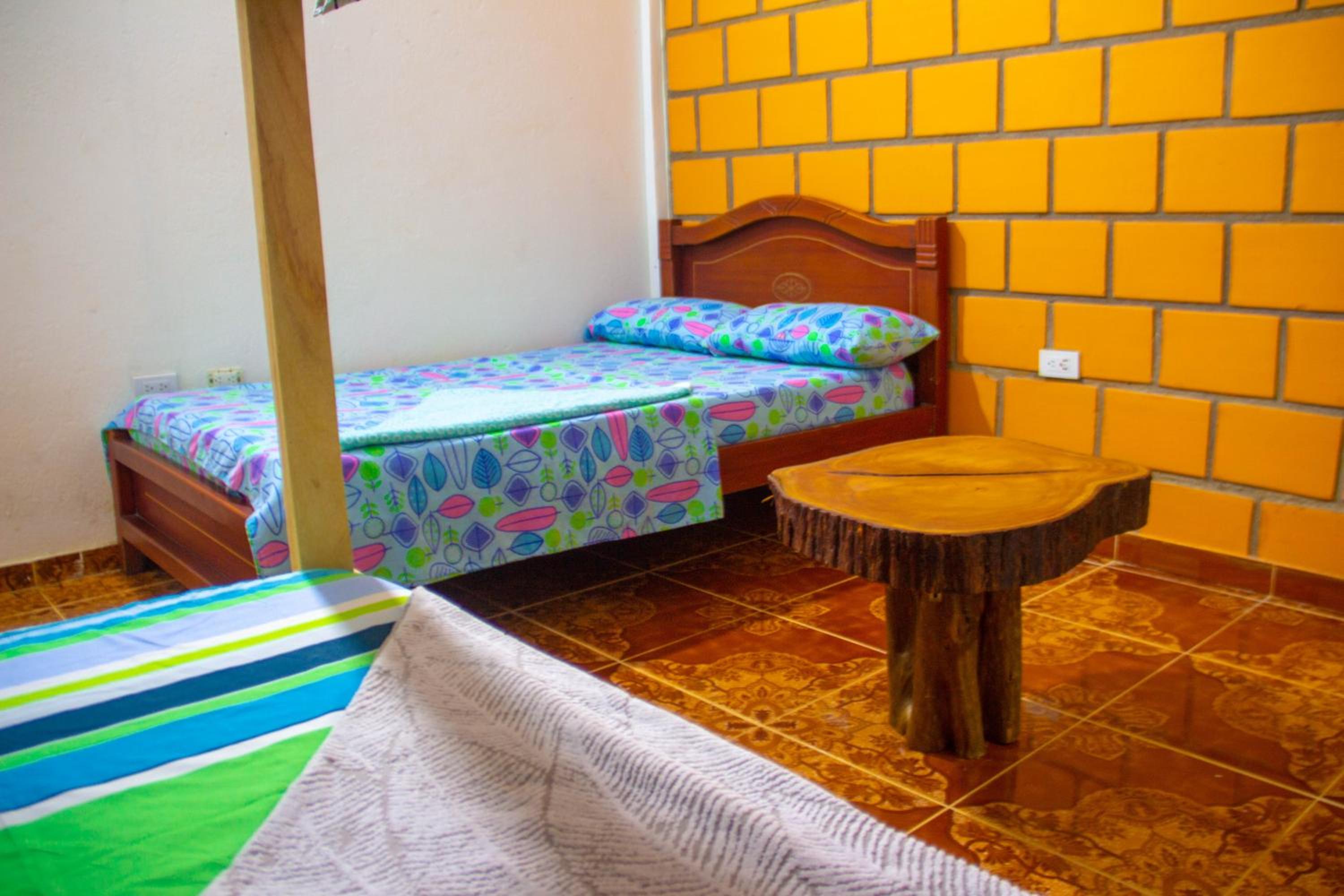 Bed in 4-Bed Mixed Dormitory Room photo 3