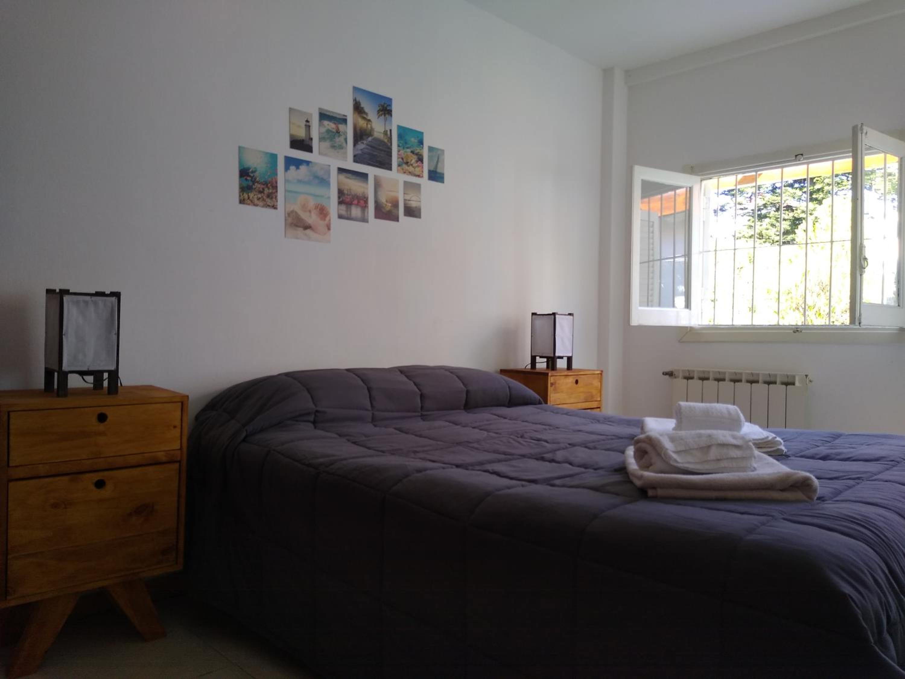 Quadruple Room with Private Bathroom photo 2