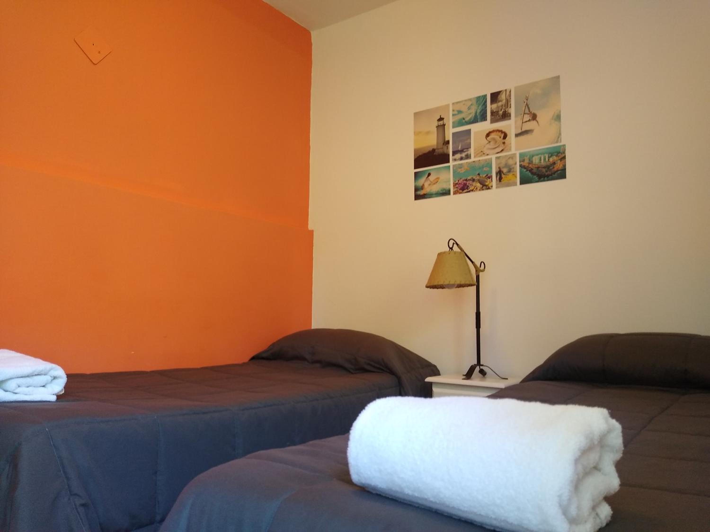 Twin Room With Private Bathroom photo 2