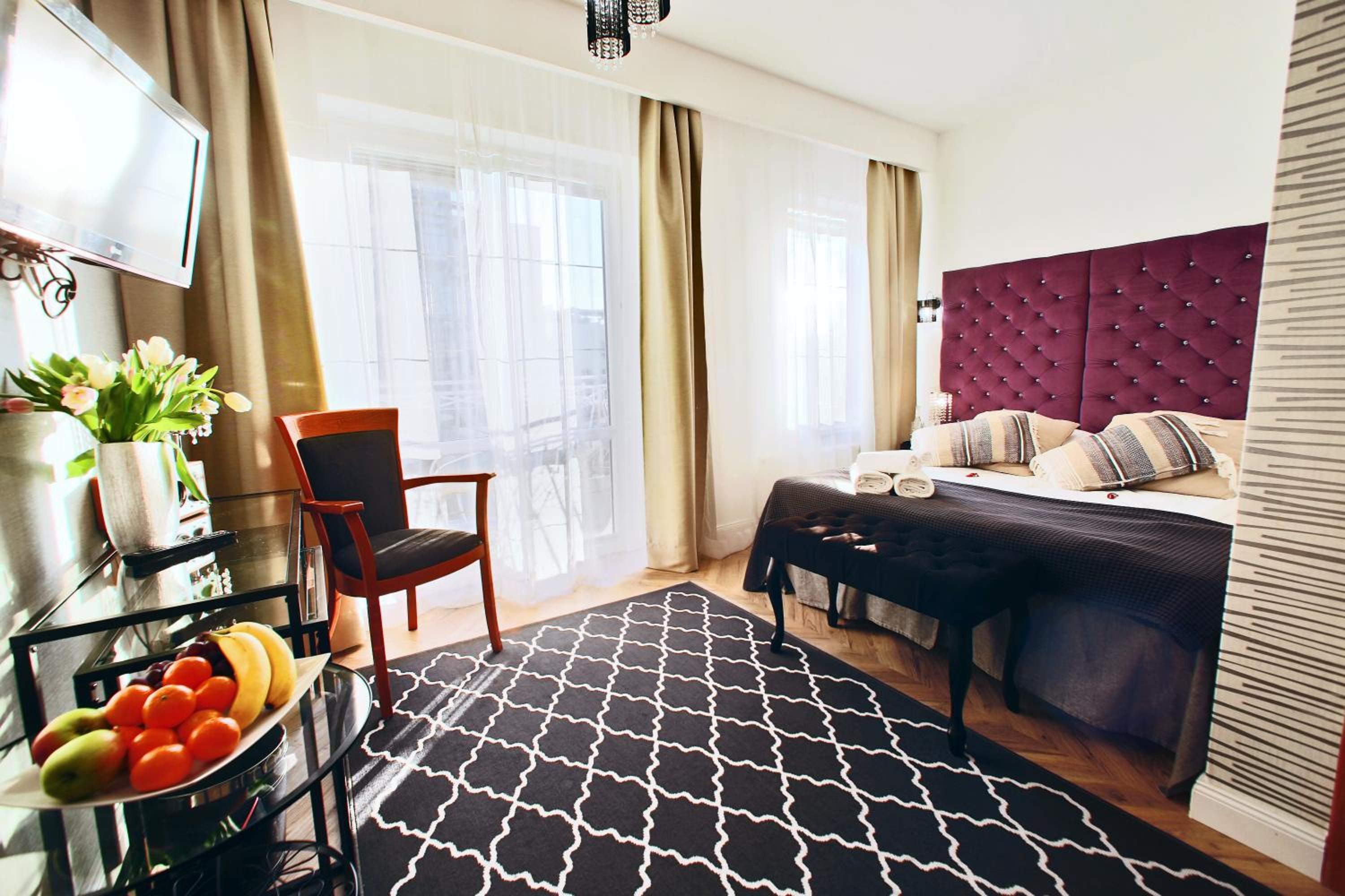 Double Room - Photo 2