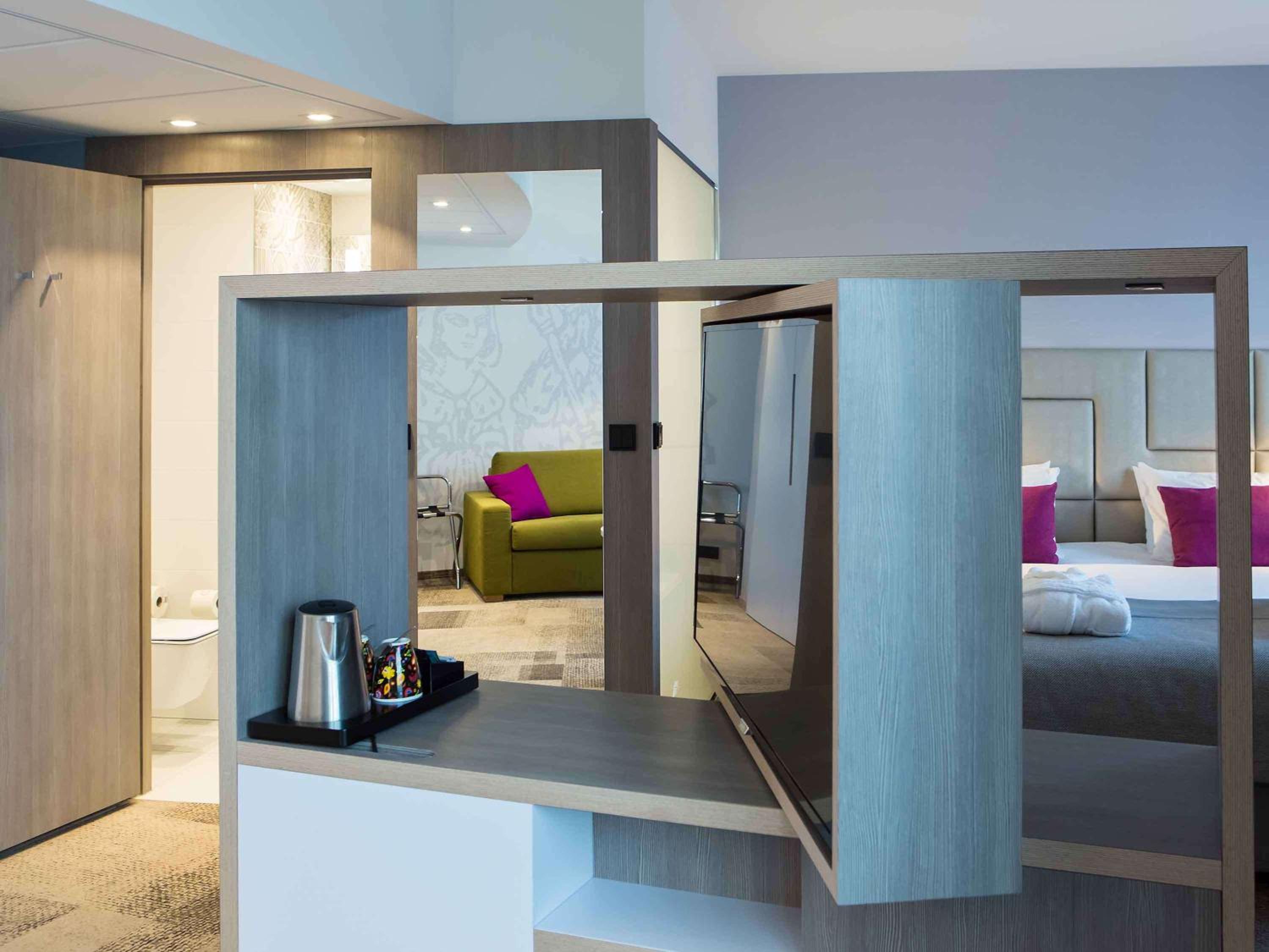 Junior Suite with One Double Bed And Sofa photo 3
