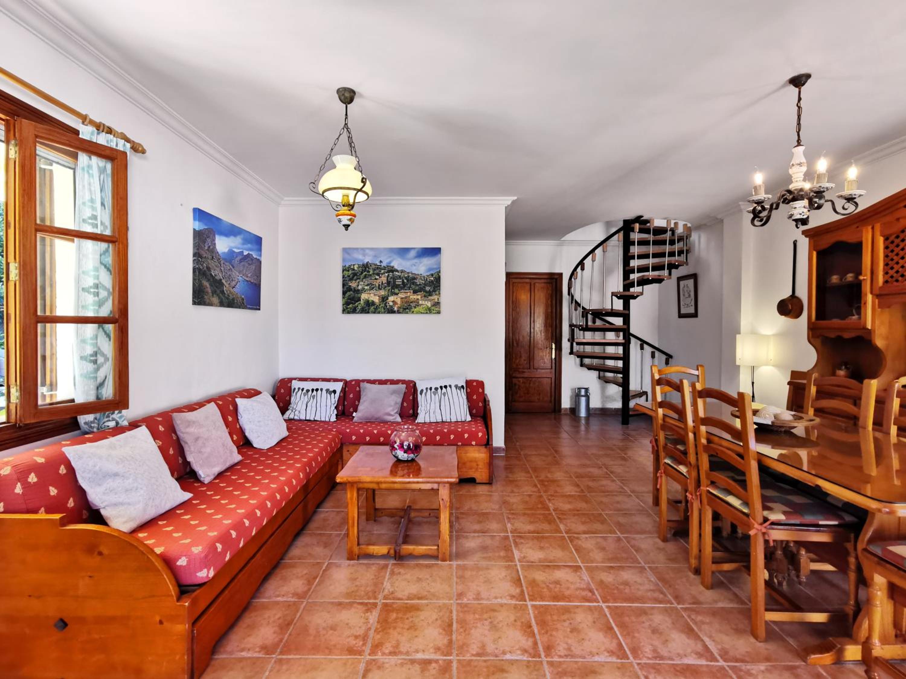 Casa adosada de tres habitaciones