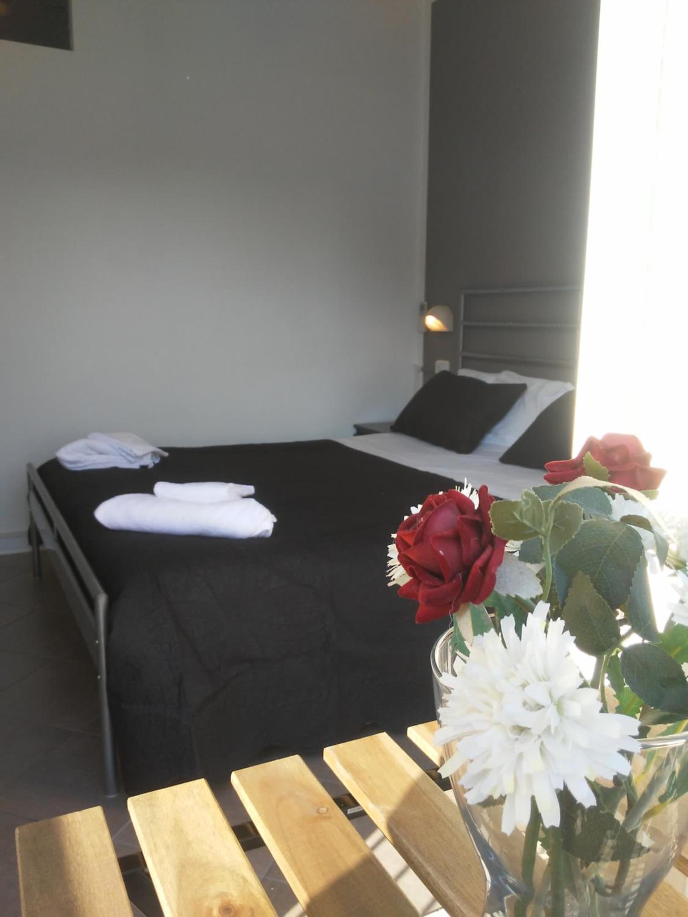 Double Room - Photo 6