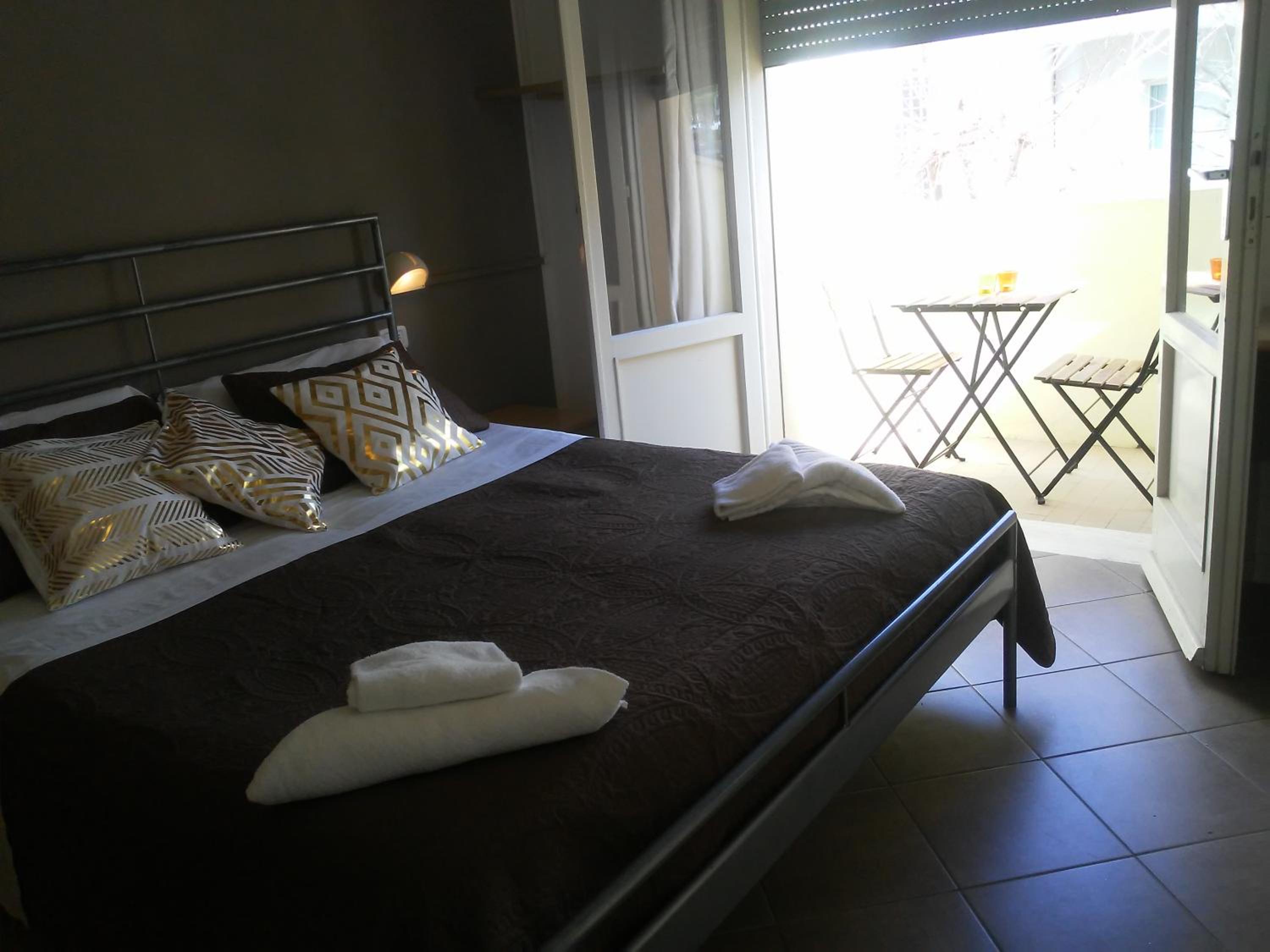 Double Room - Photo 10