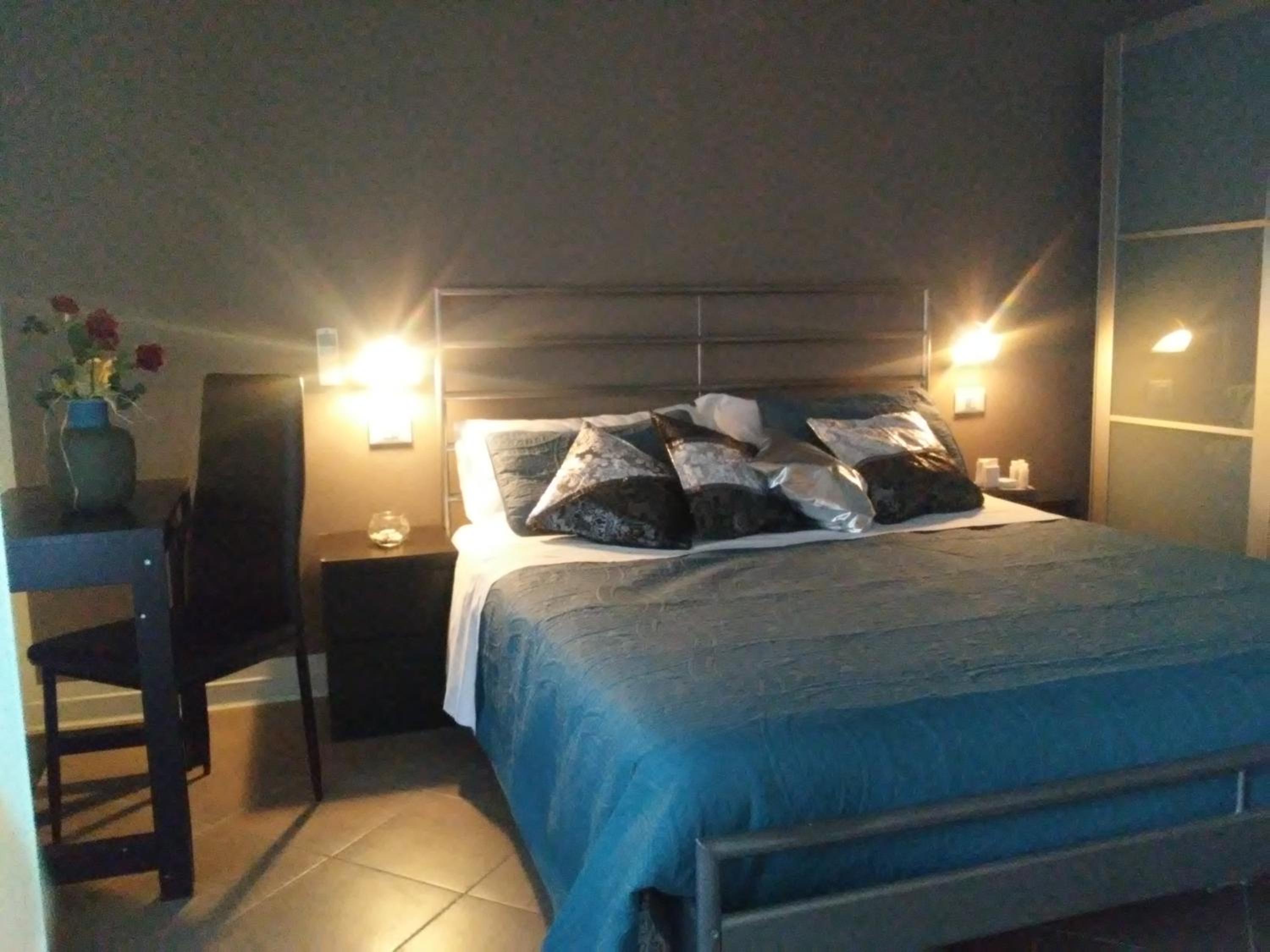 Economy Double or Twin Room - Photo 5