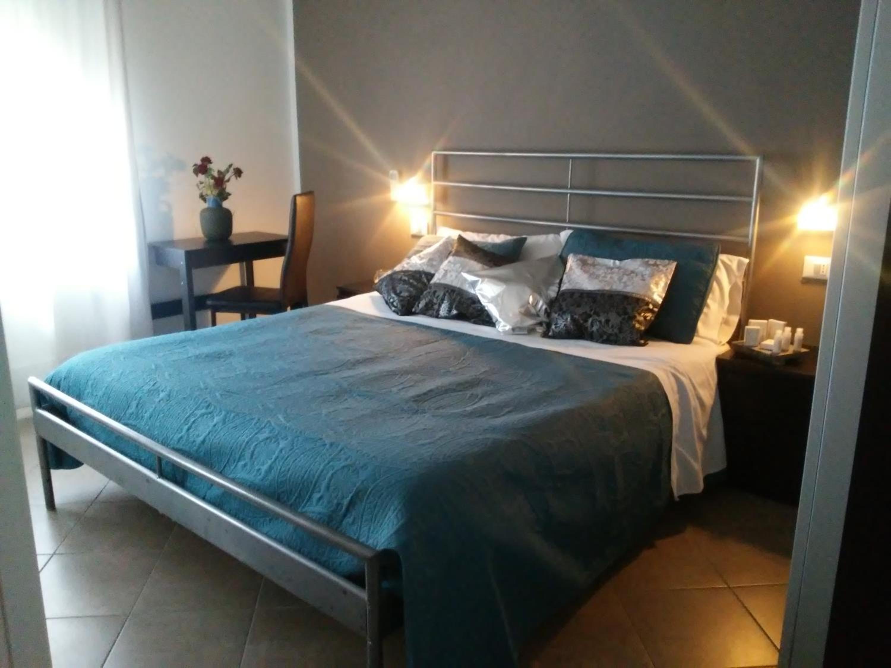 Economy Double or Twin Room - Photo 4