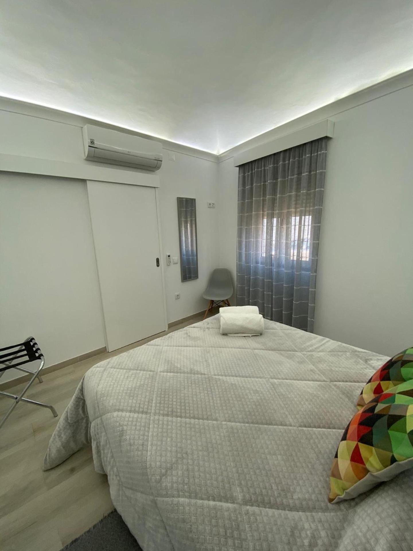 Two-Bedroom Apartment - Photo 5