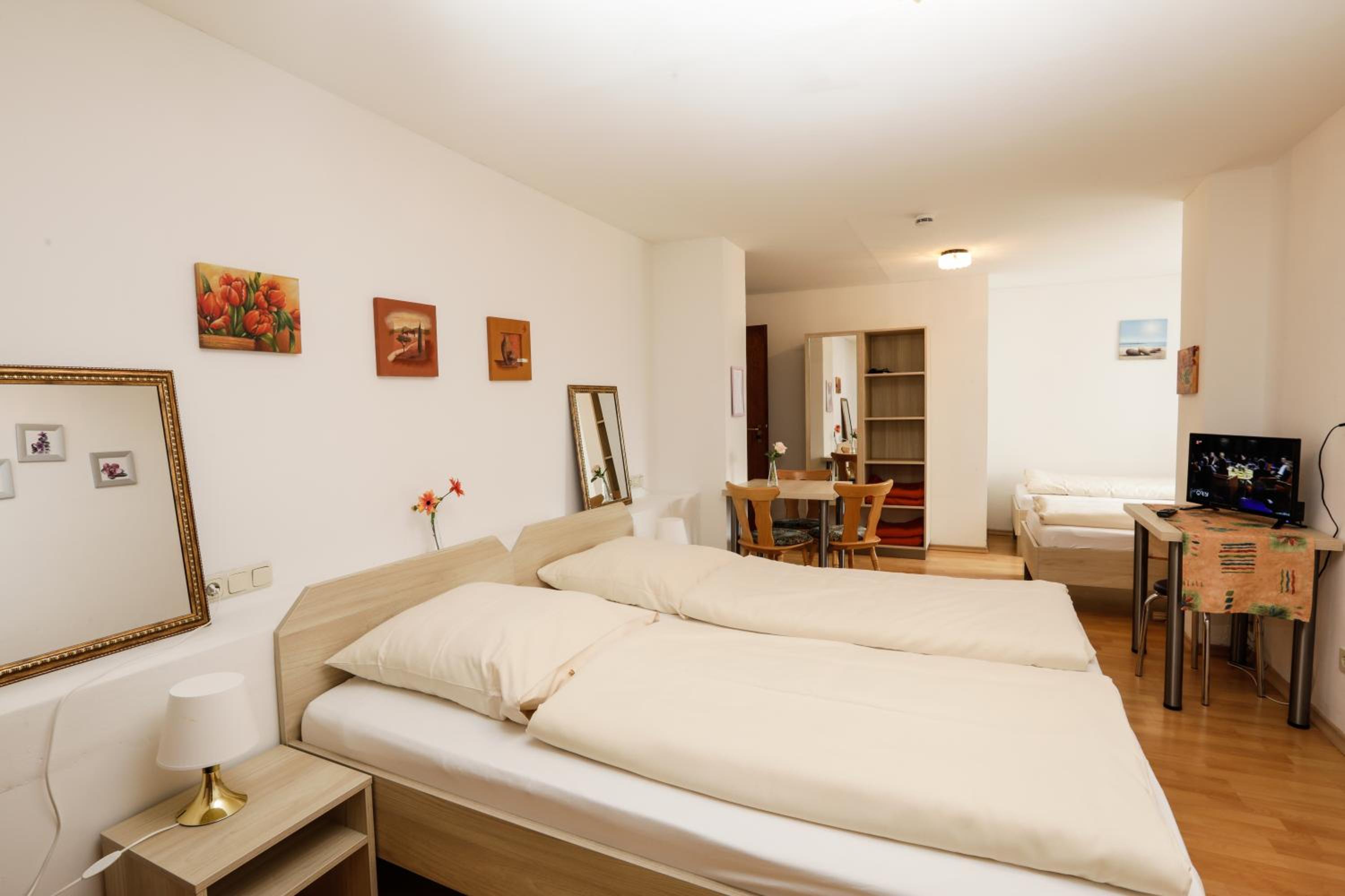 Quadruple Room - Photo 1