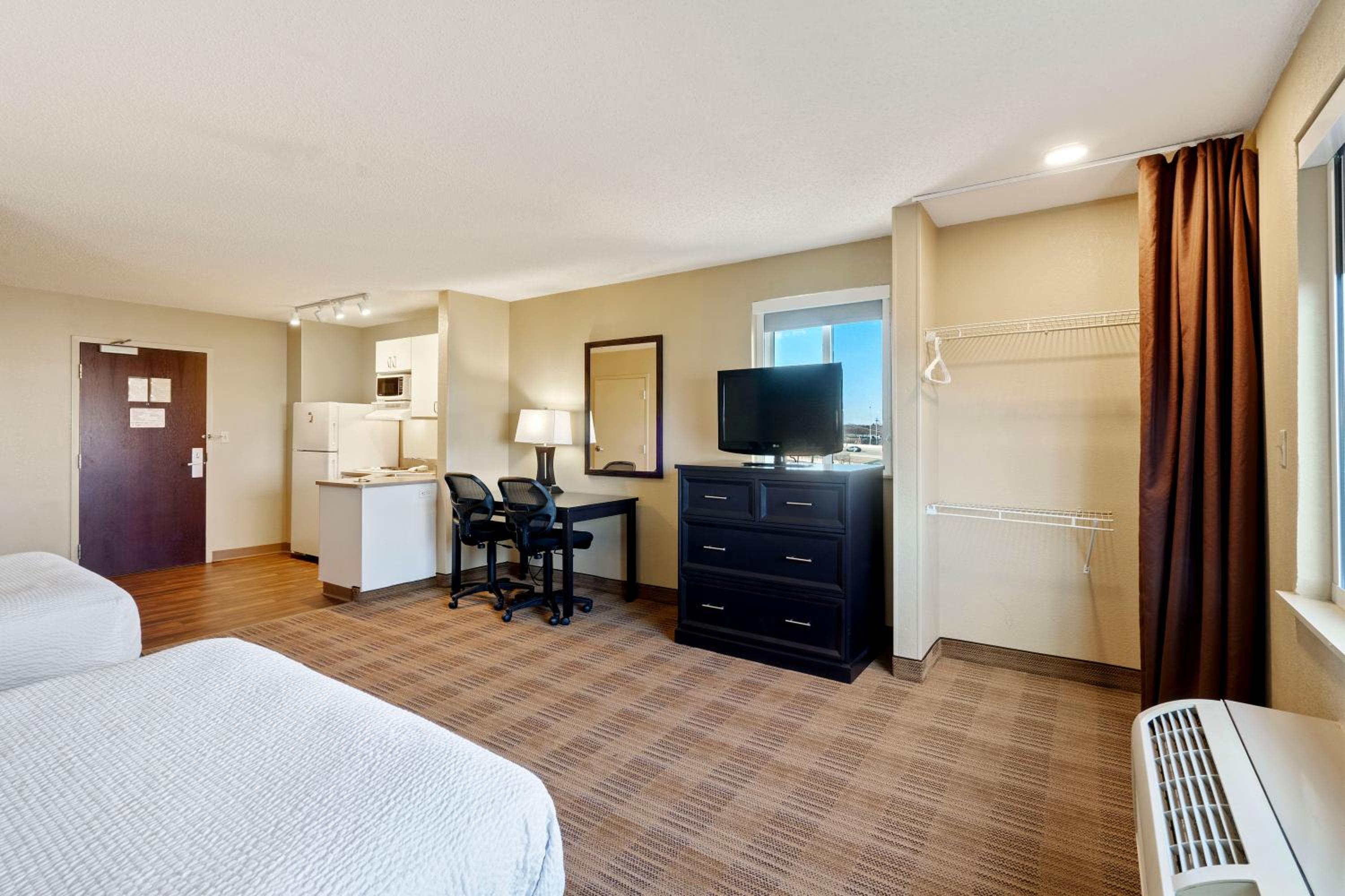 Studio with 2 Double Beds - Non-Smoking - Photo 9
