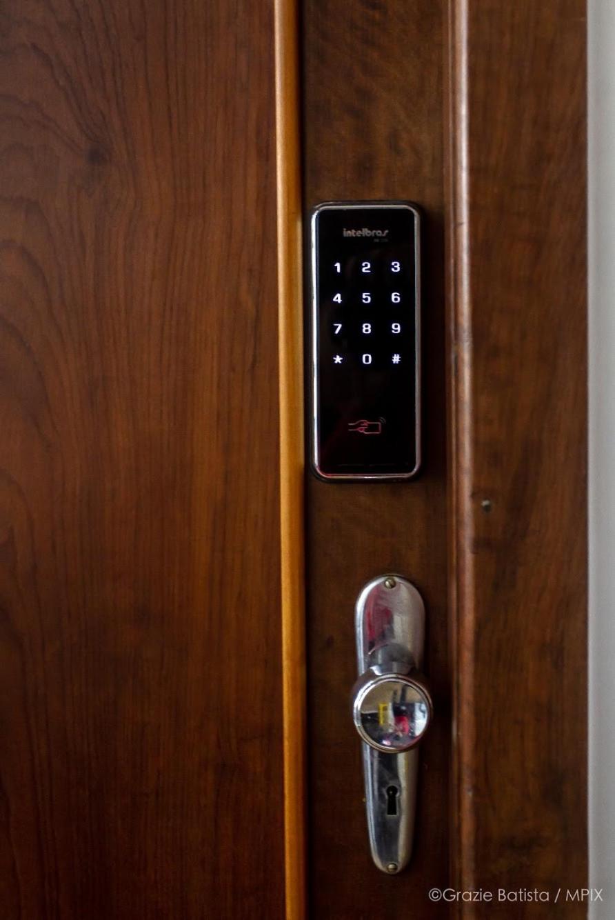Standard Double or Twin Room - Photo 10