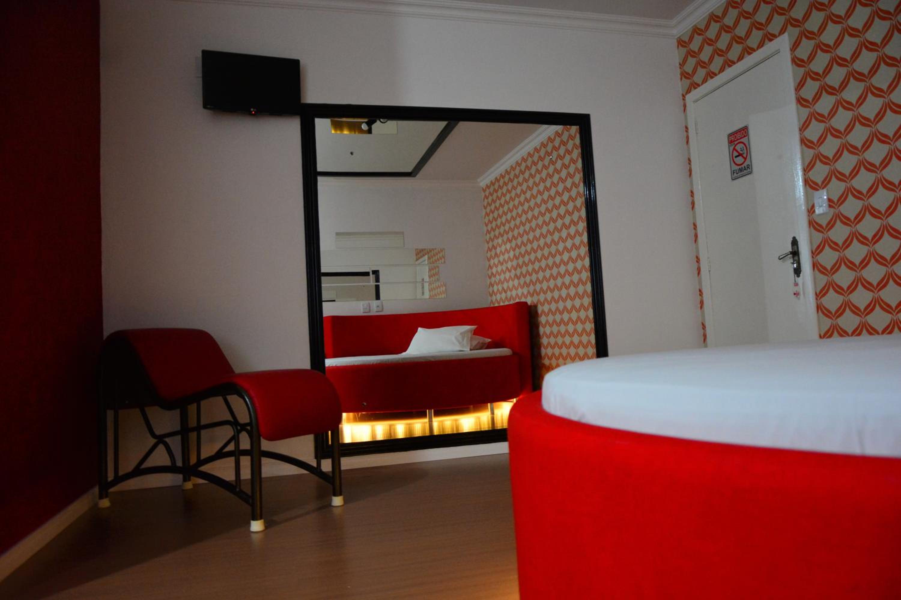 Standard Double Room - Photo 2