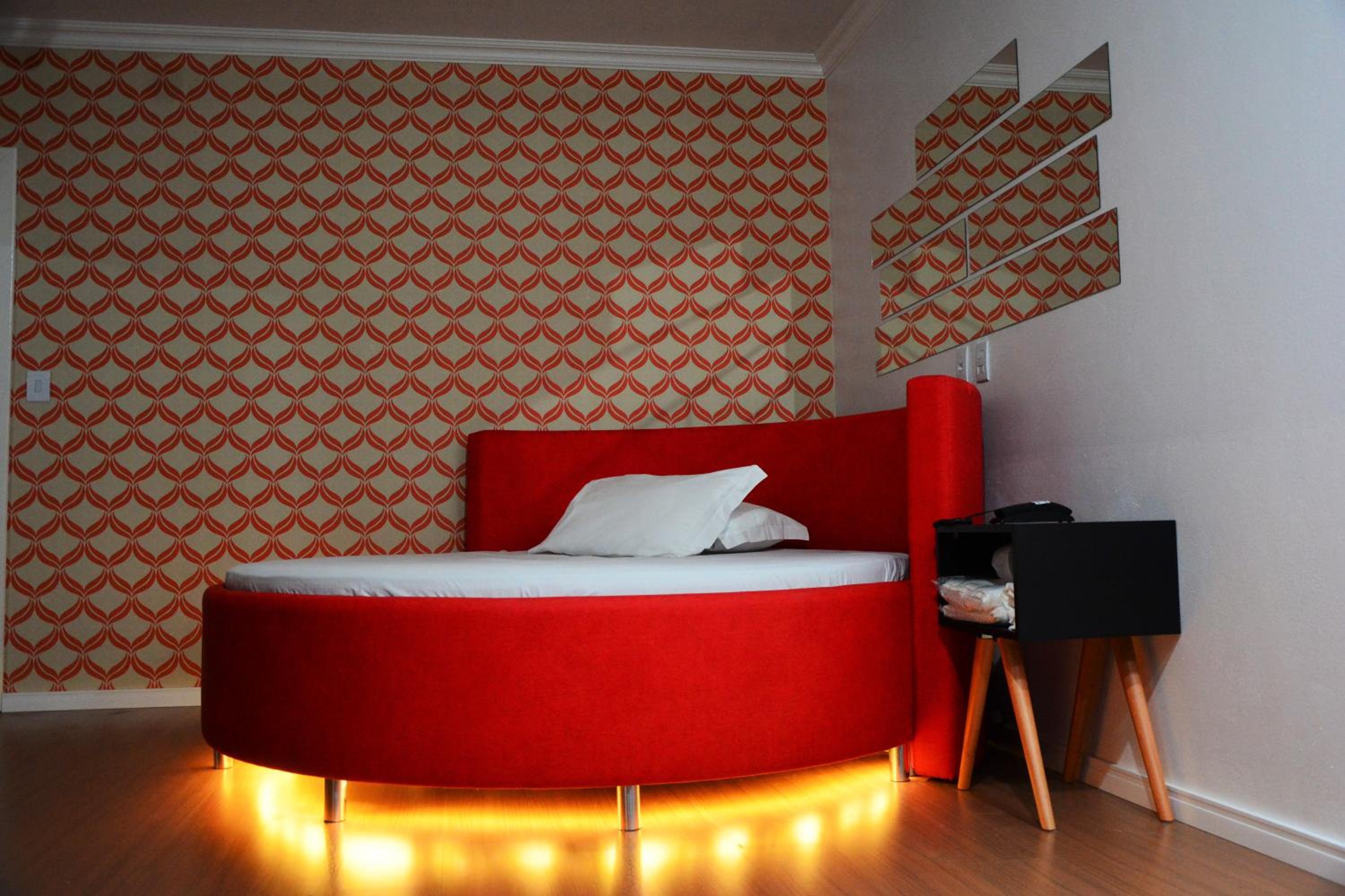 Standard Double Room - Photo 8