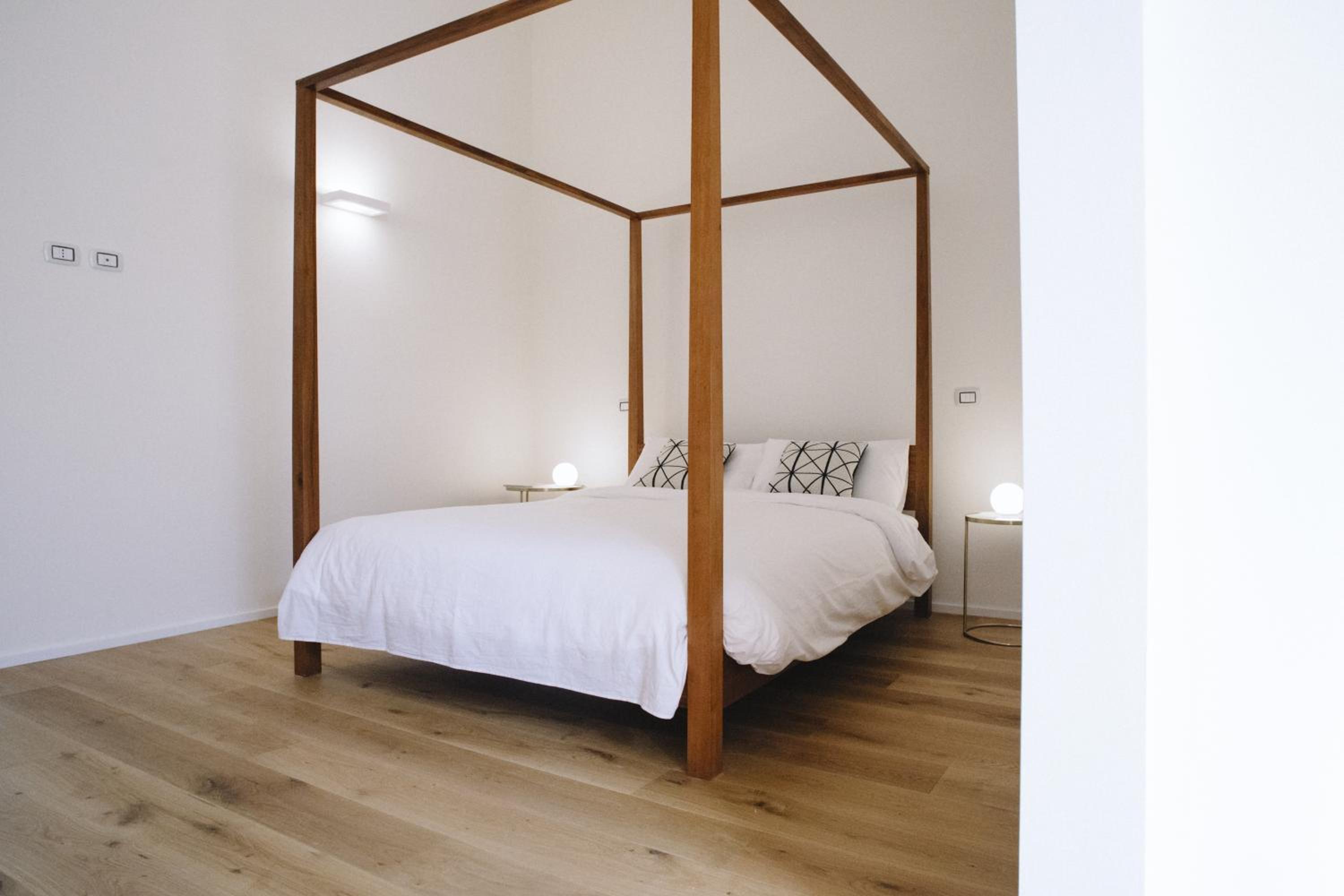 One-Bedroom Apartment - Photo 11