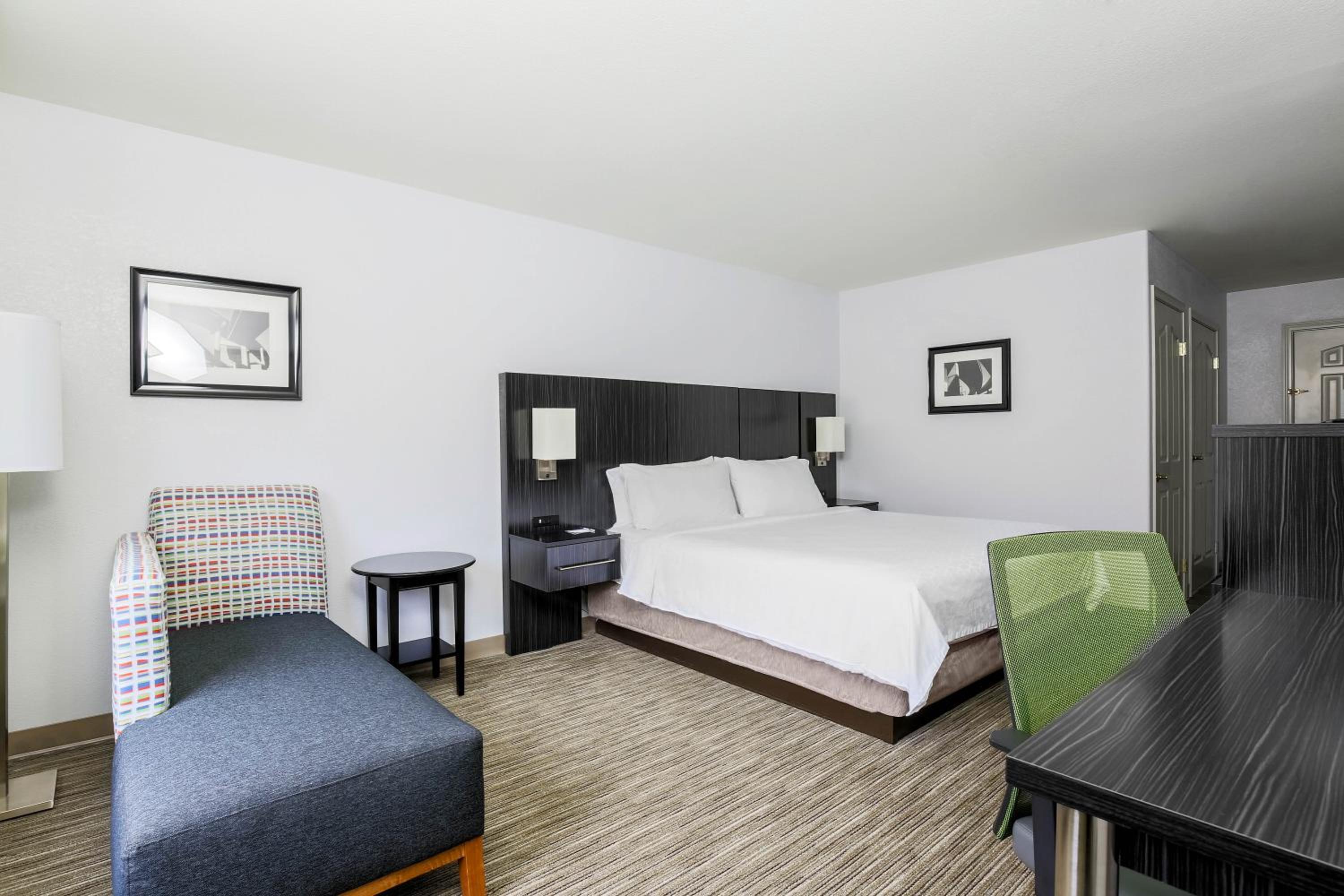 Standard Room photo 2