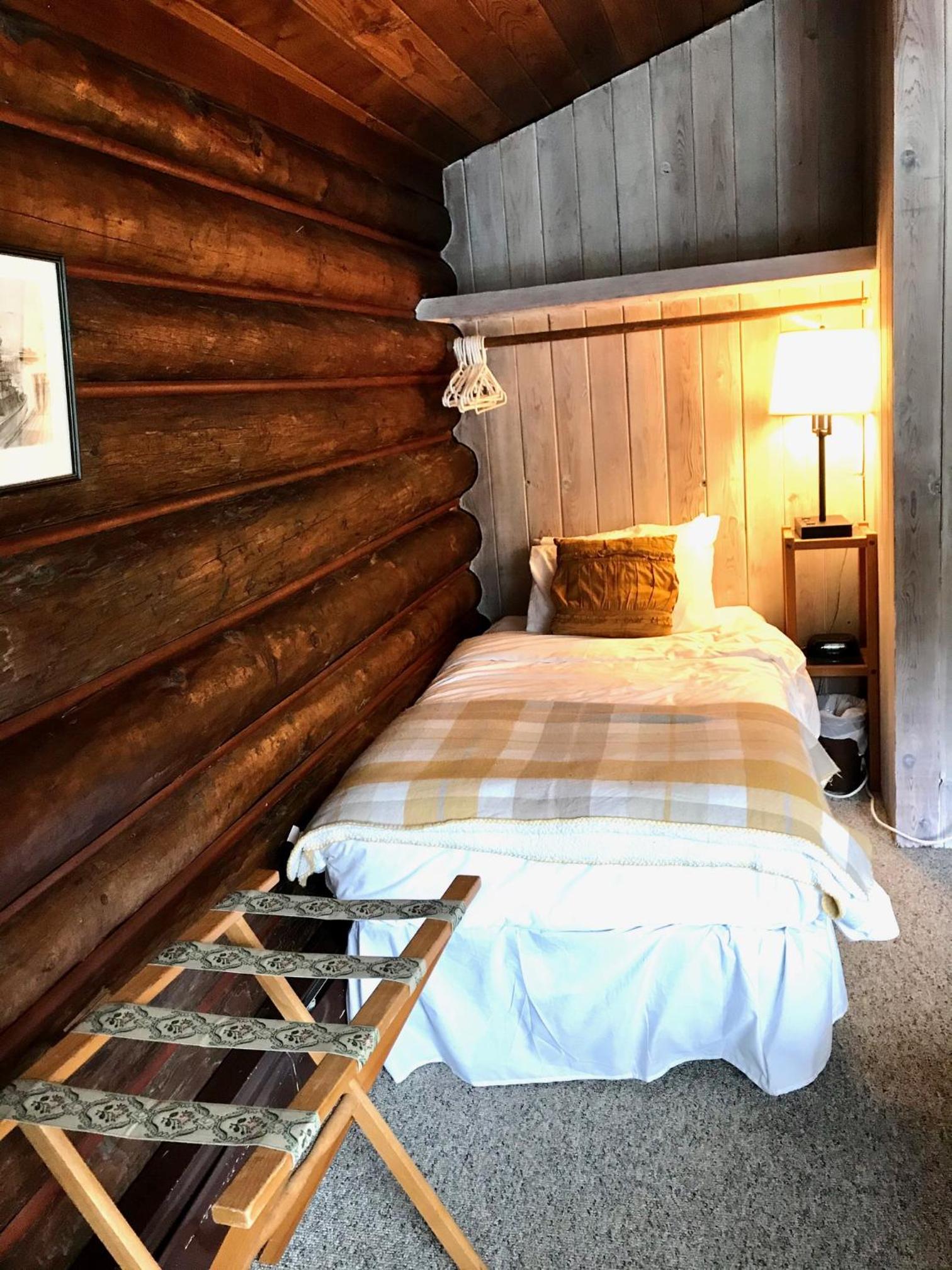 Double Room with Balcony (3 Adults) photo 3
