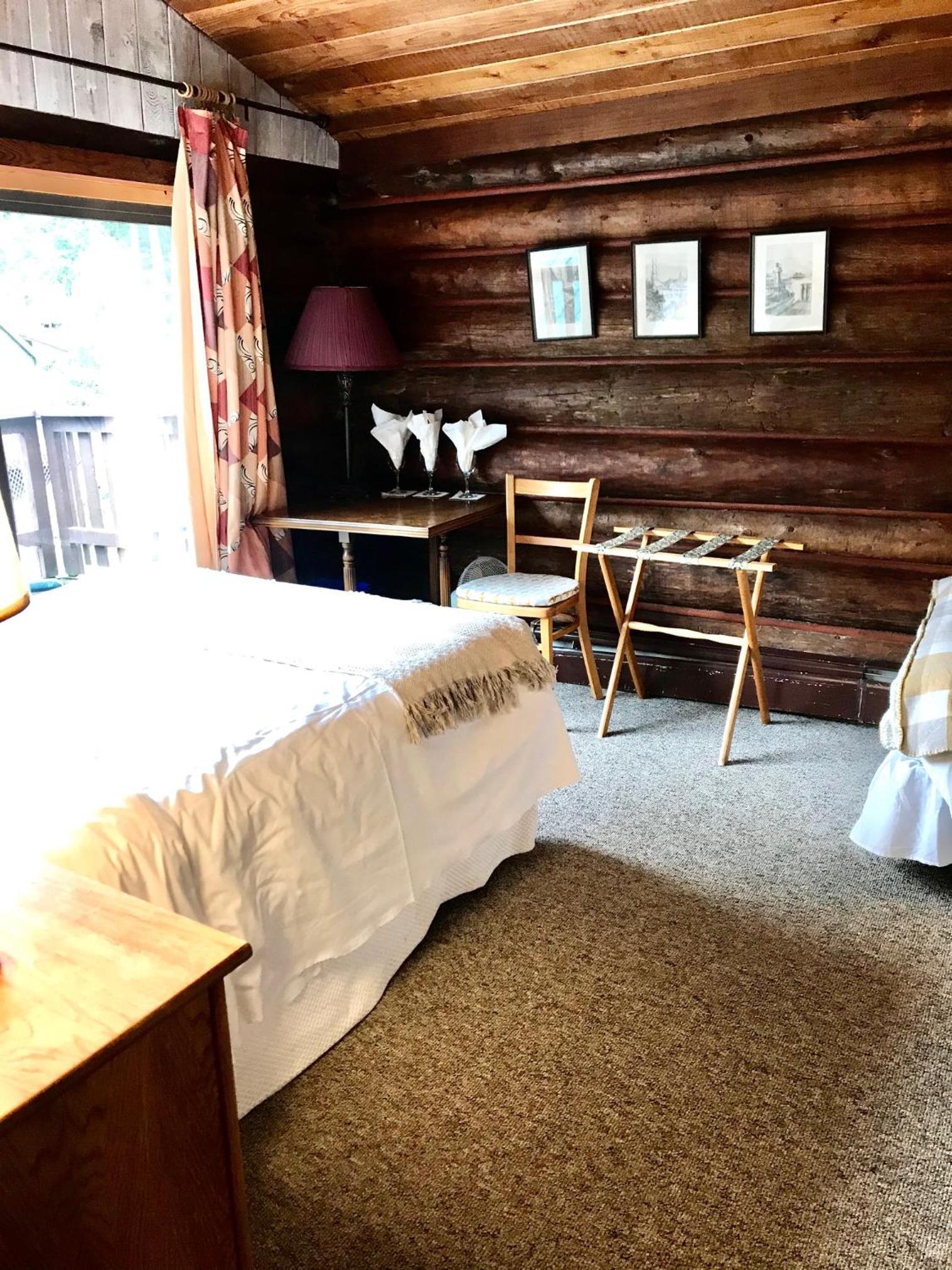 Double Room with Balcony (3 Adults) photo 1