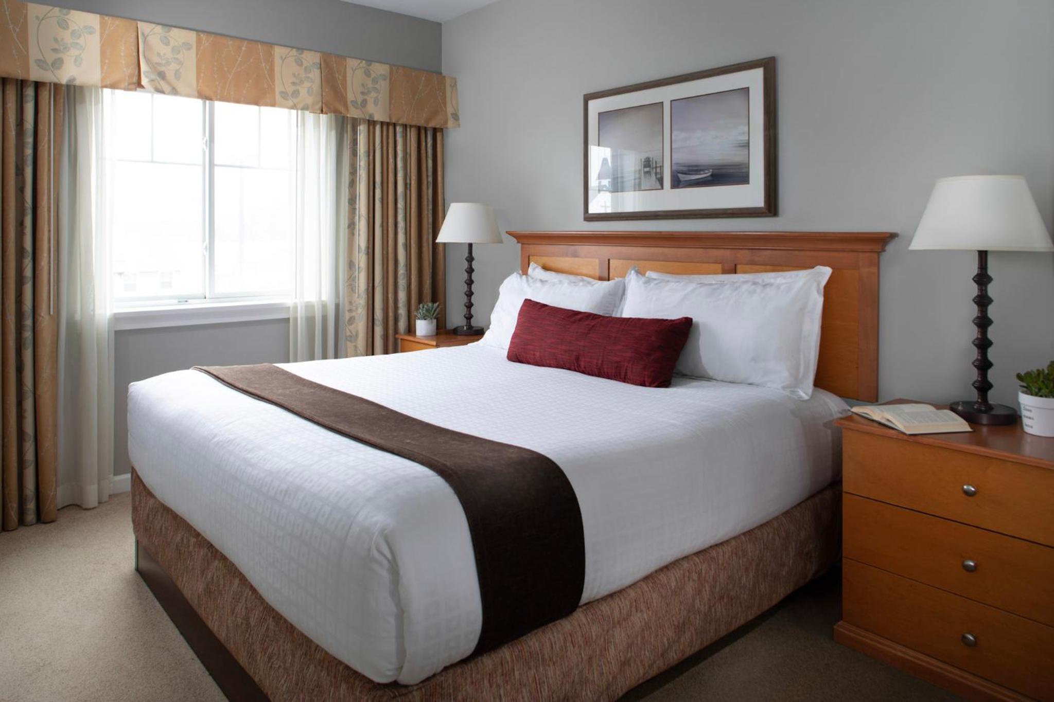 One-Bedroom Suite with River View, Upper Floor photo 1