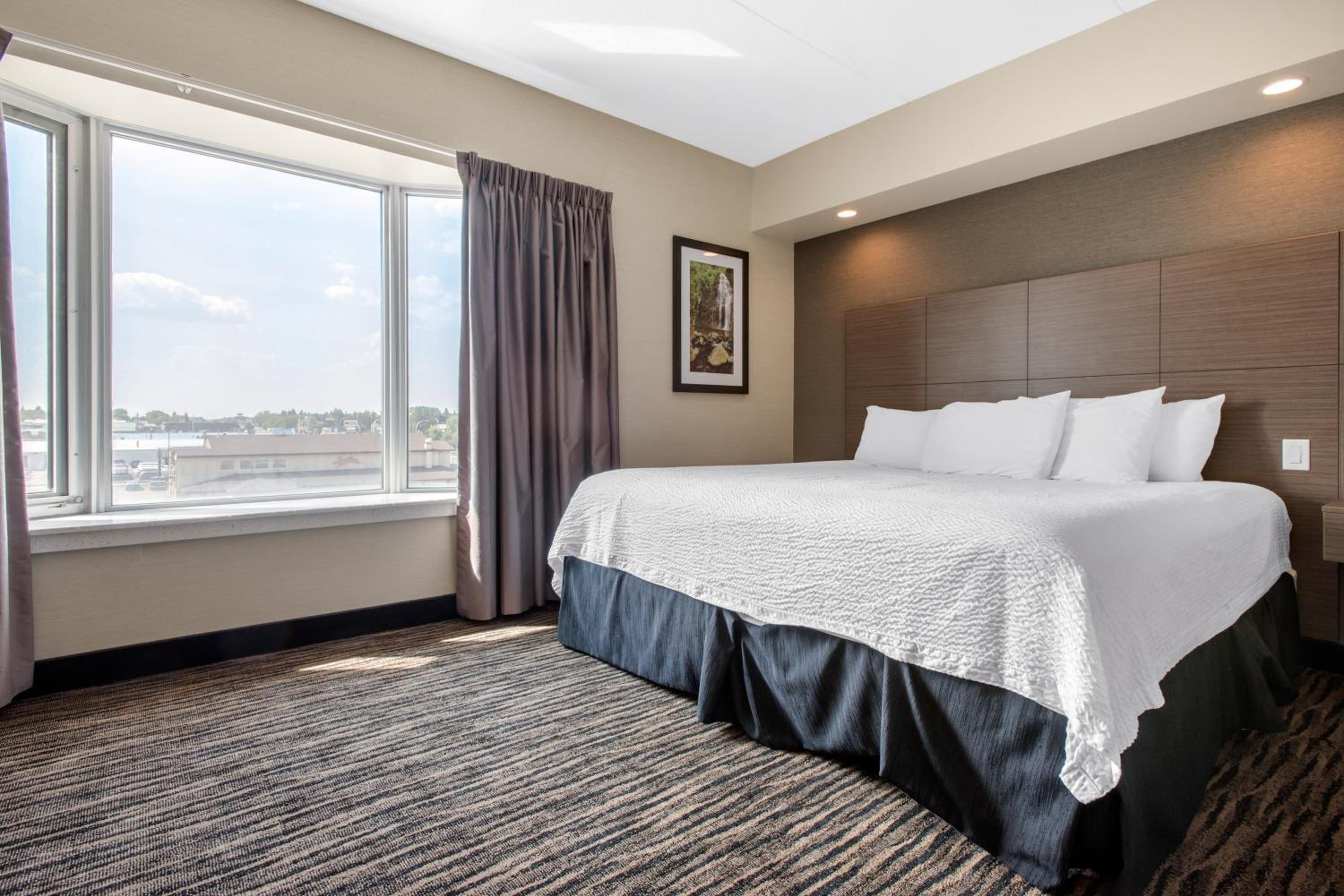 King Suite - Non-Smoking - Photo 1