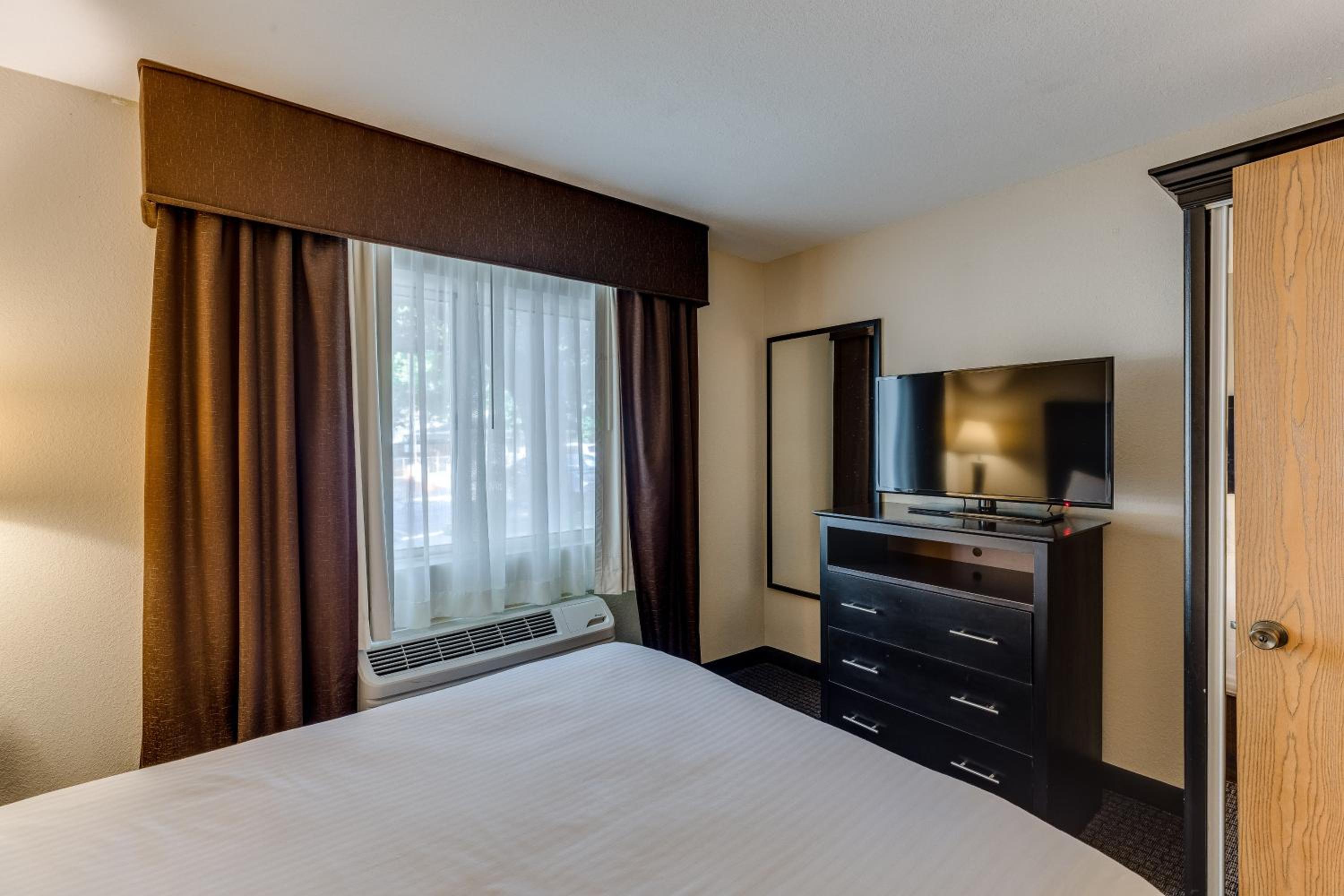 Family Suite - Photo 2