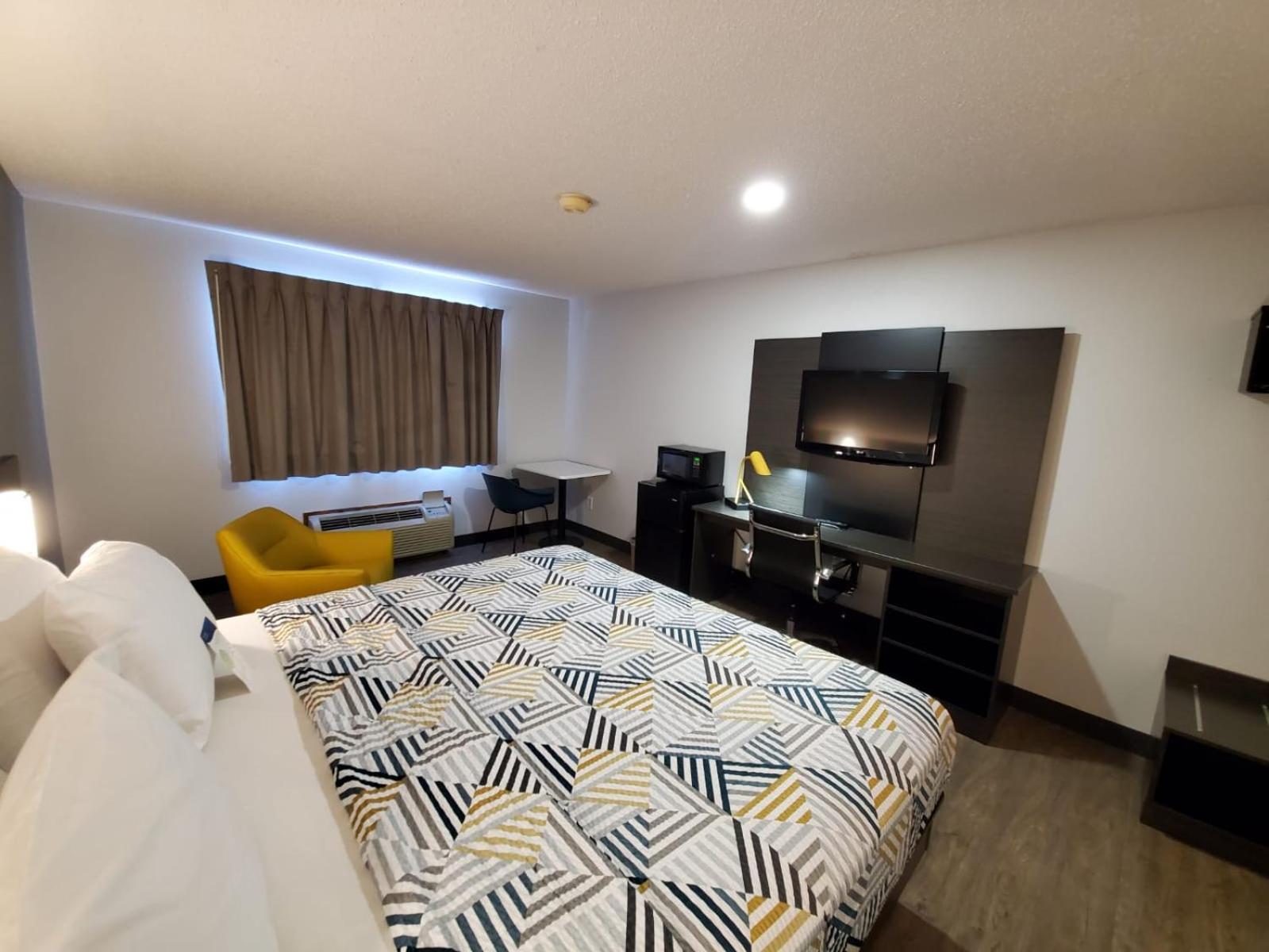 Motel 6-Kewanee, IL