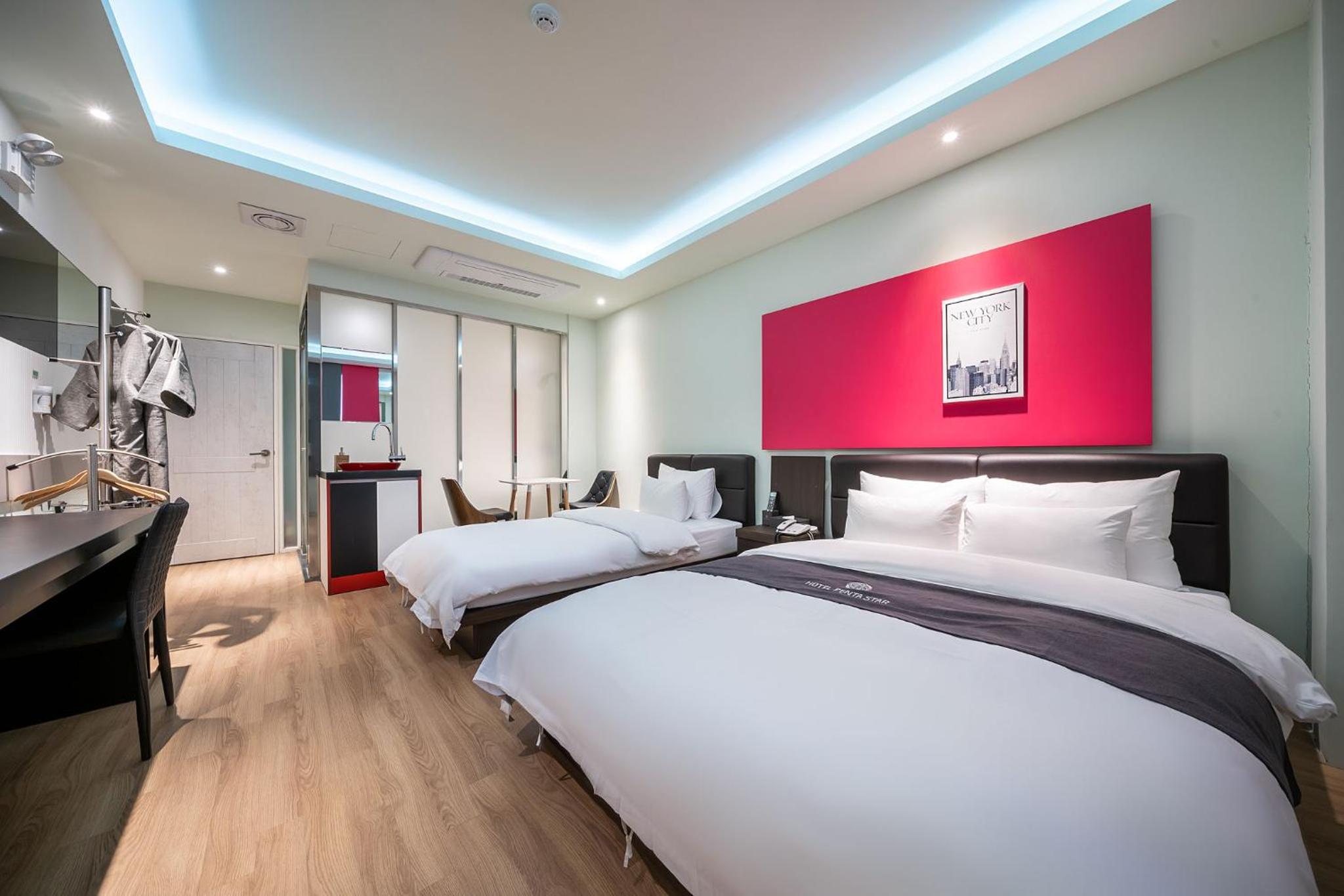 Deluxe Twin Room photo 1