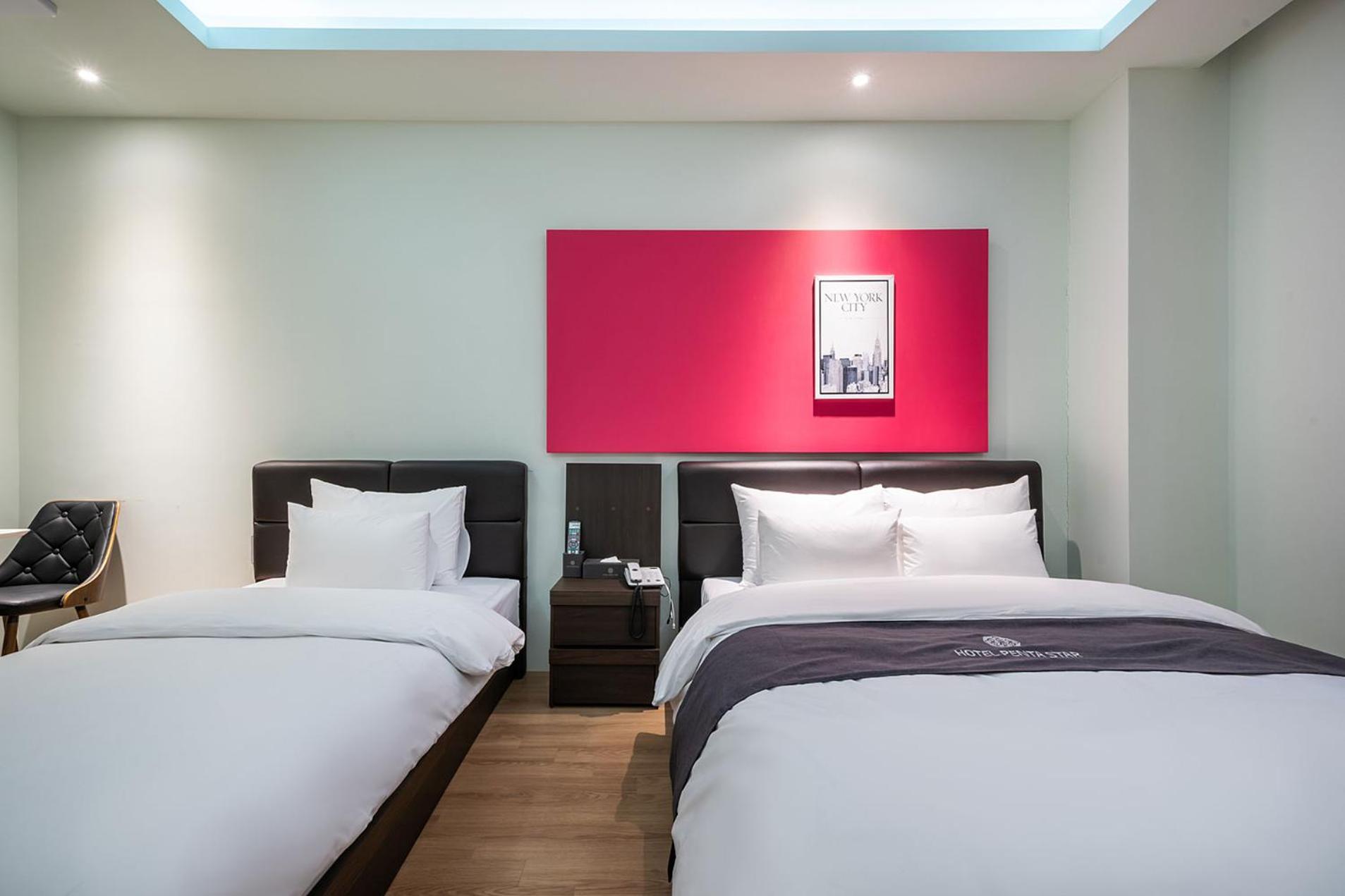 Deluxe Twin Room photo 2