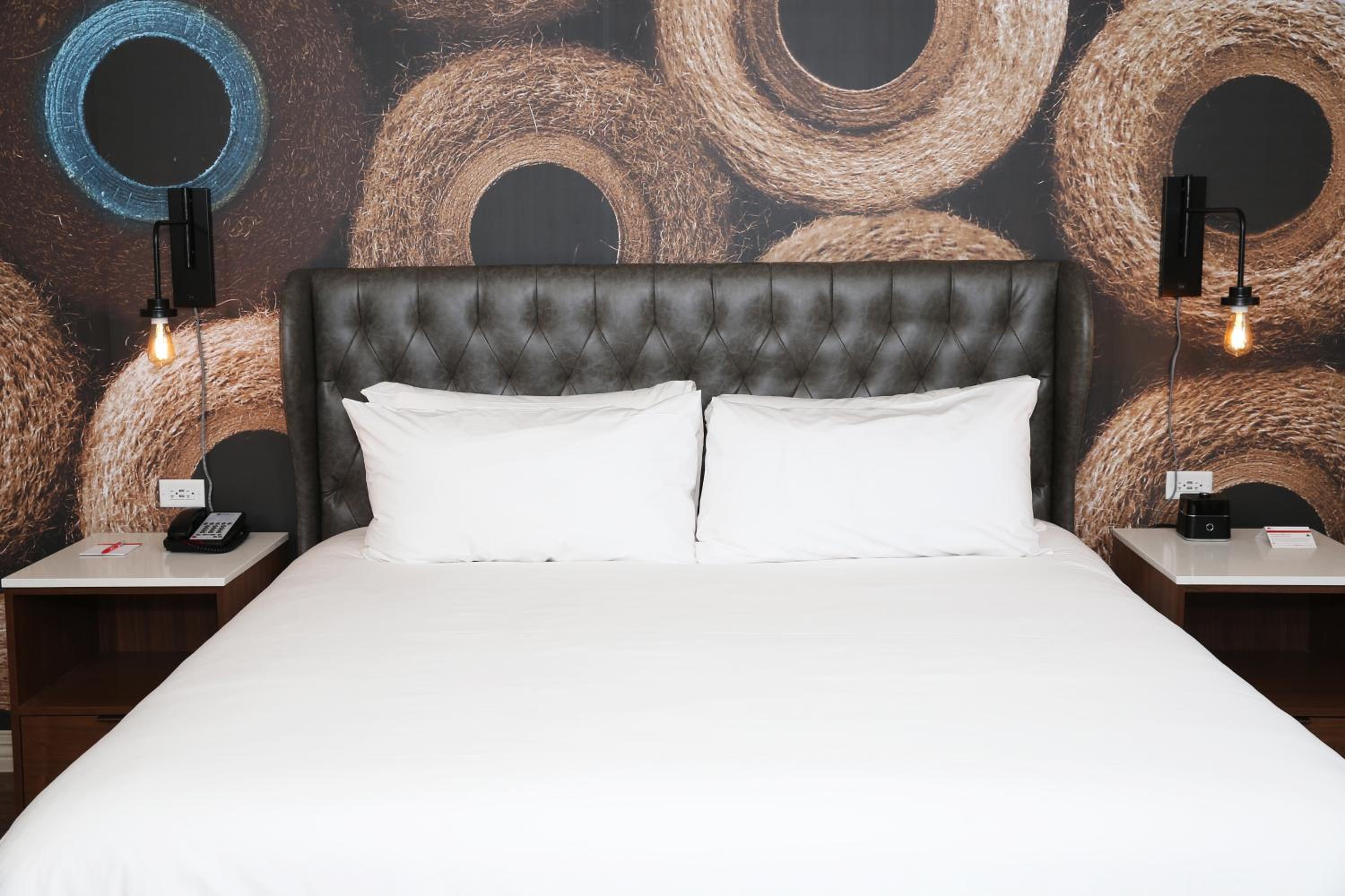 Standard King Room - Disability Access