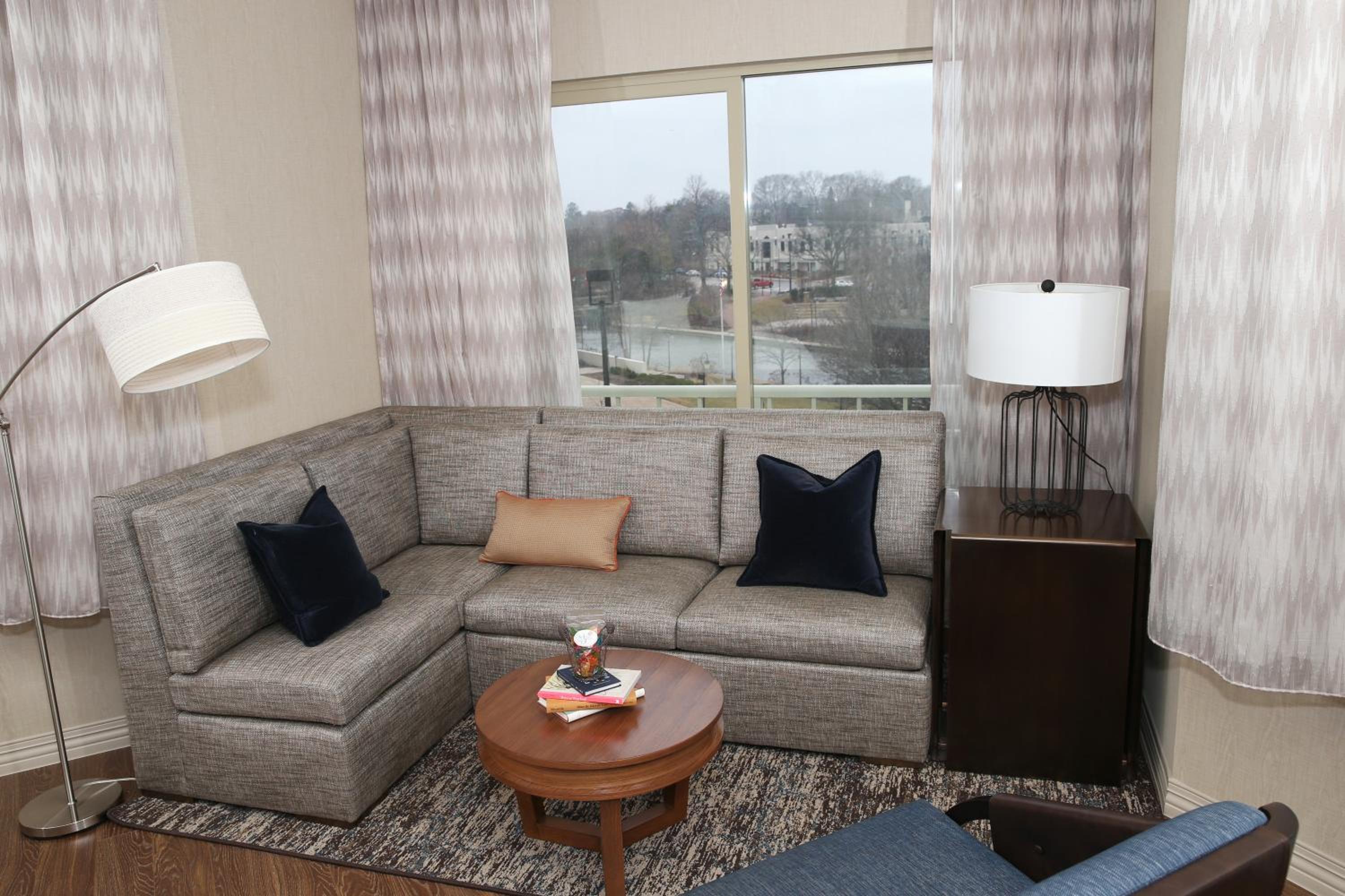 King Room with Sofa photo 1
