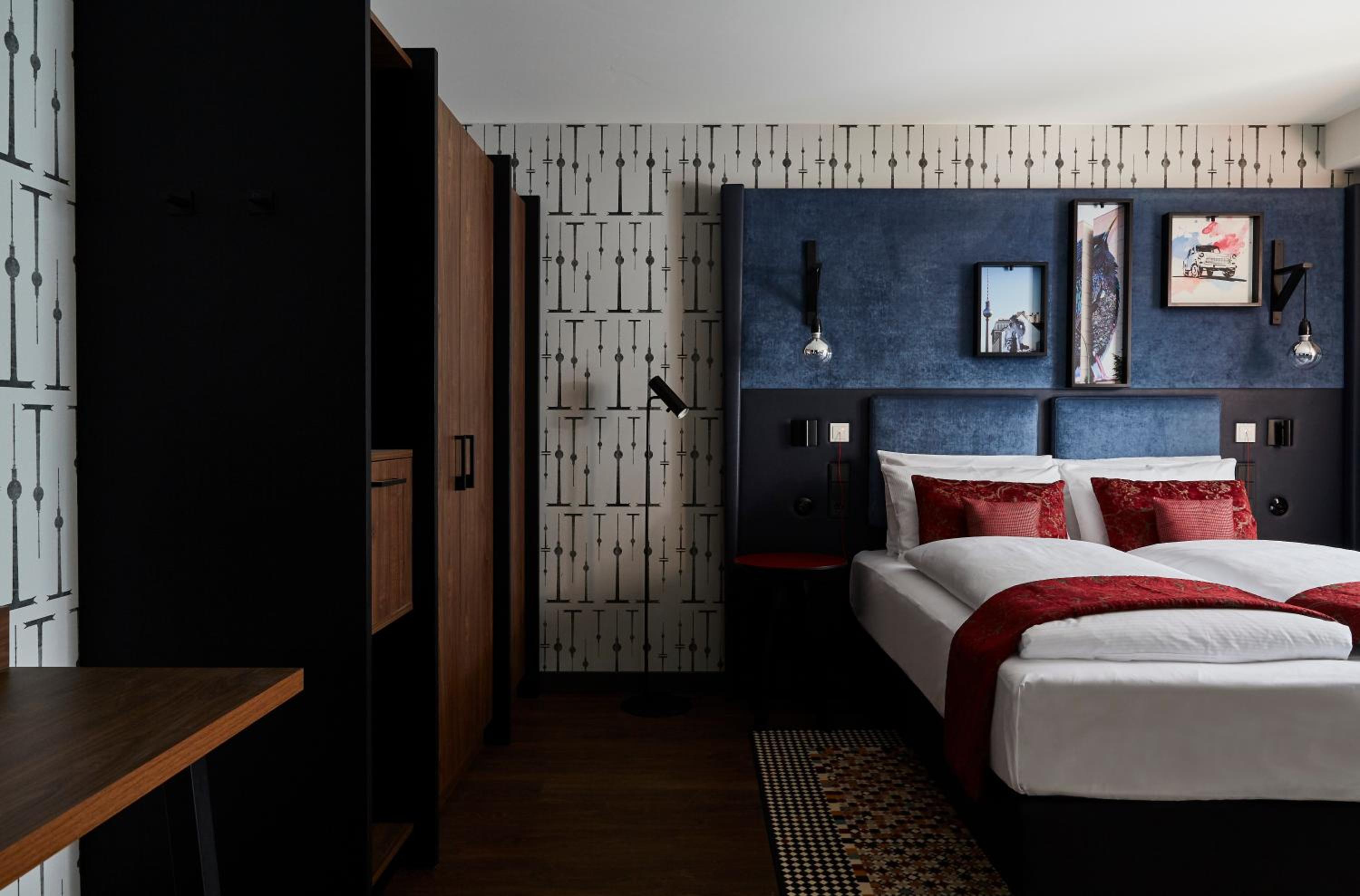 Standard Queen Room - Accessible