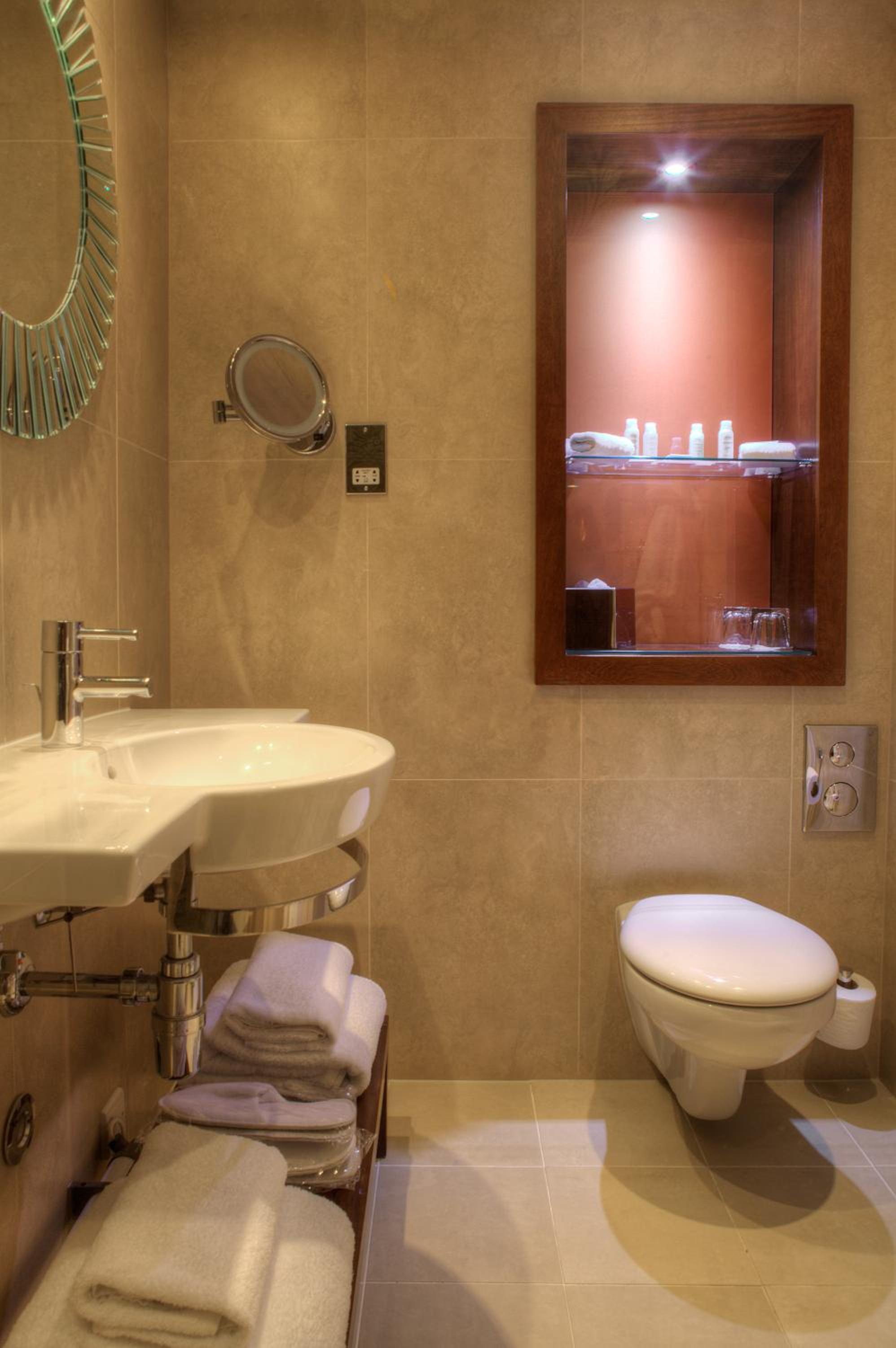 Standard Room - Photo 8