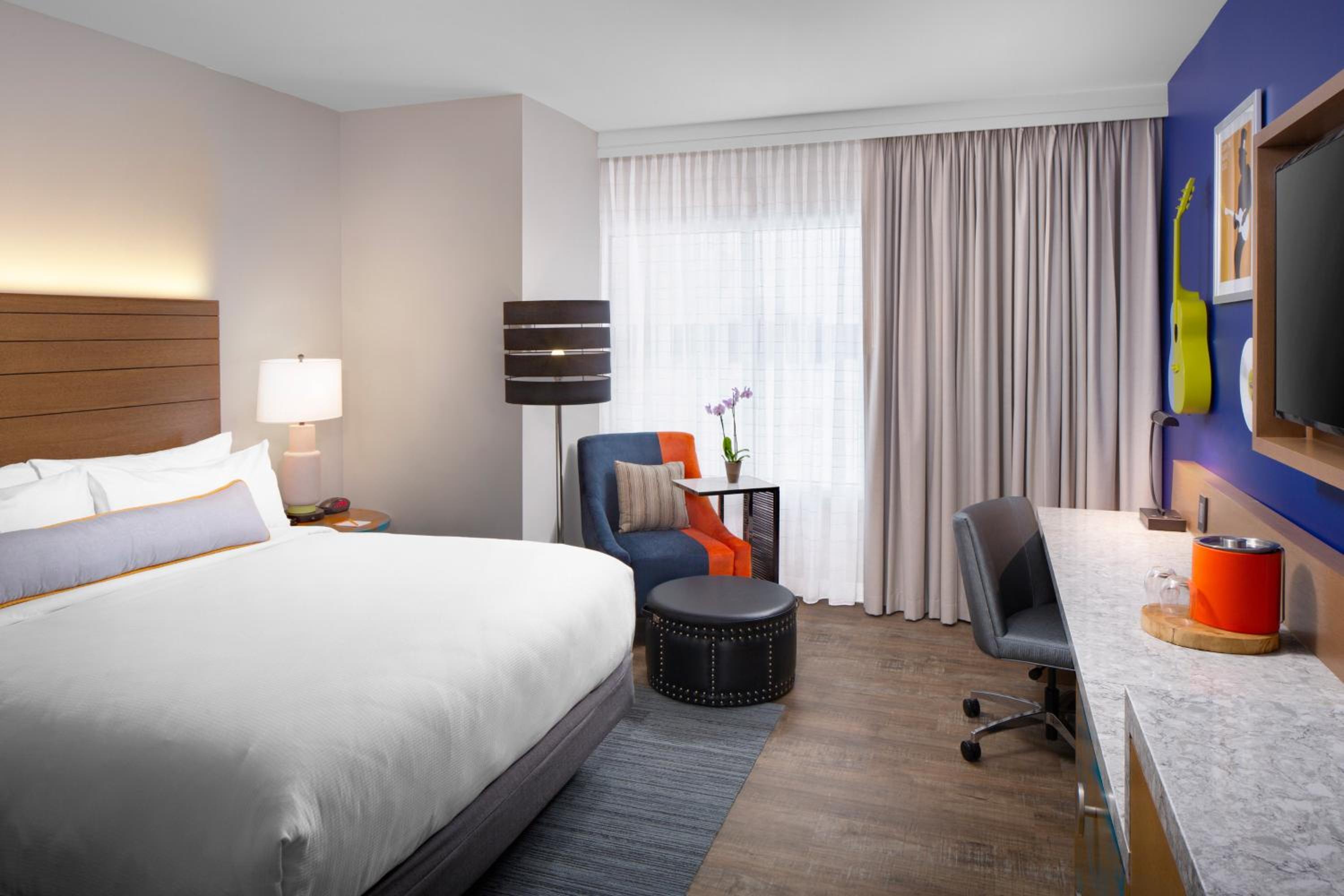 King Room - Hearing Accessible/Non-Smoking