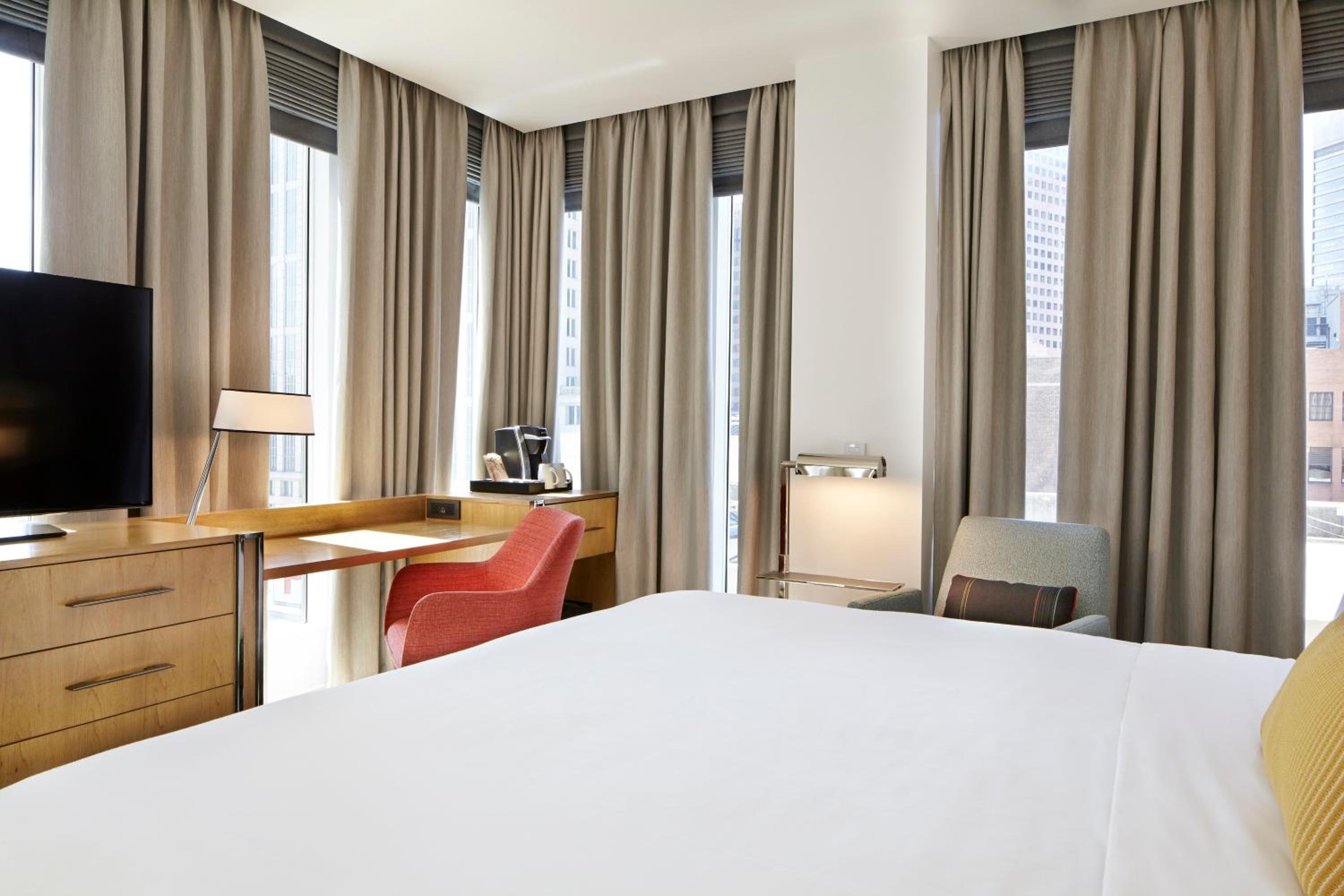 King Room with View - Non-Smoking