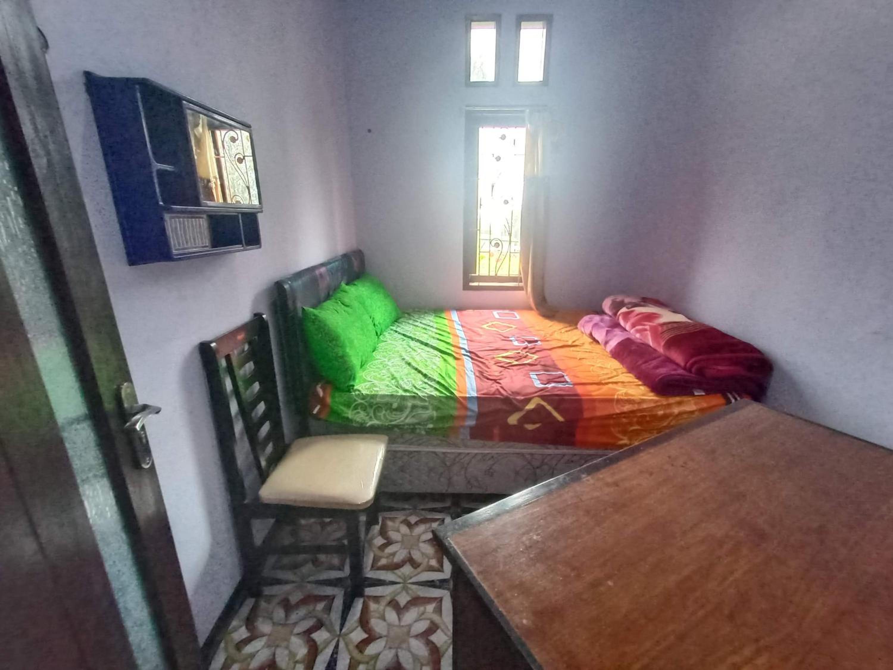 Standard Double Room - Photo 8