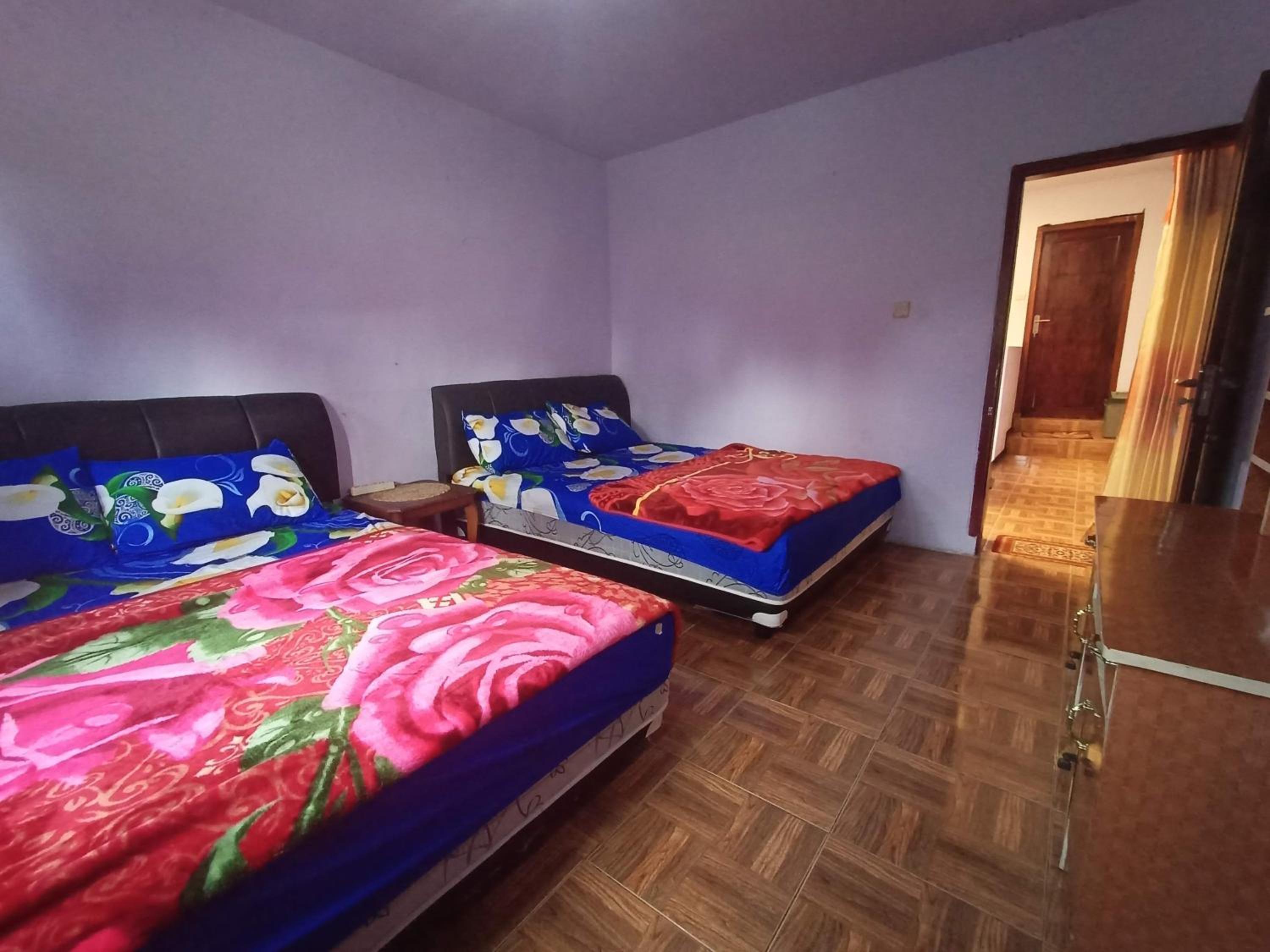 Standard Twin Room - Photo 5