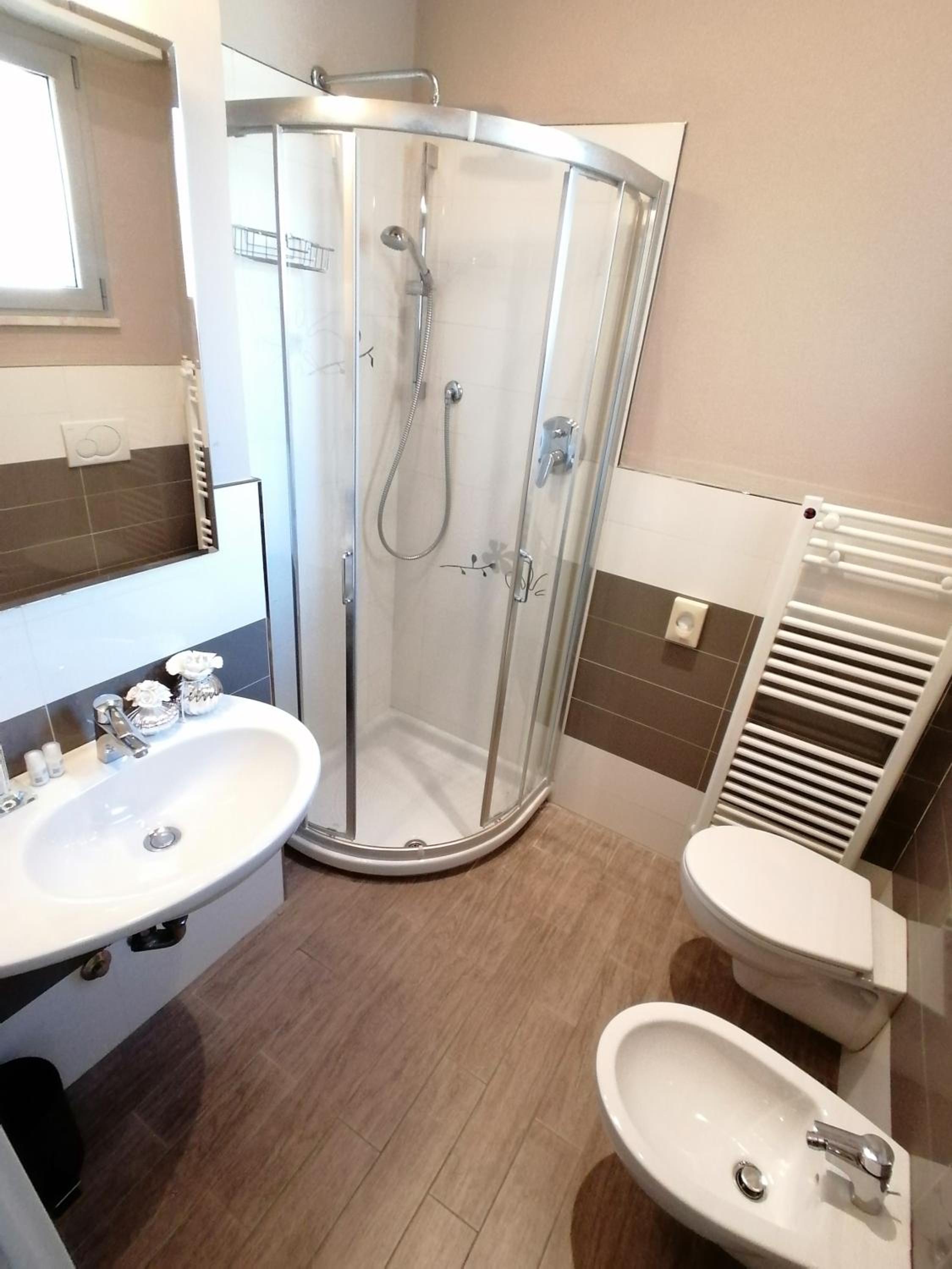 Single Room photo 3