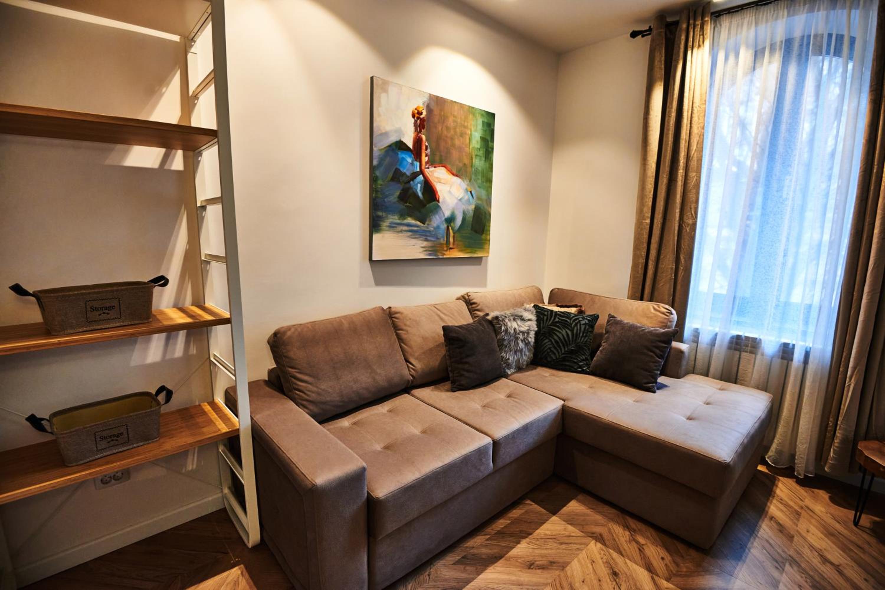 Deluxe Apartment