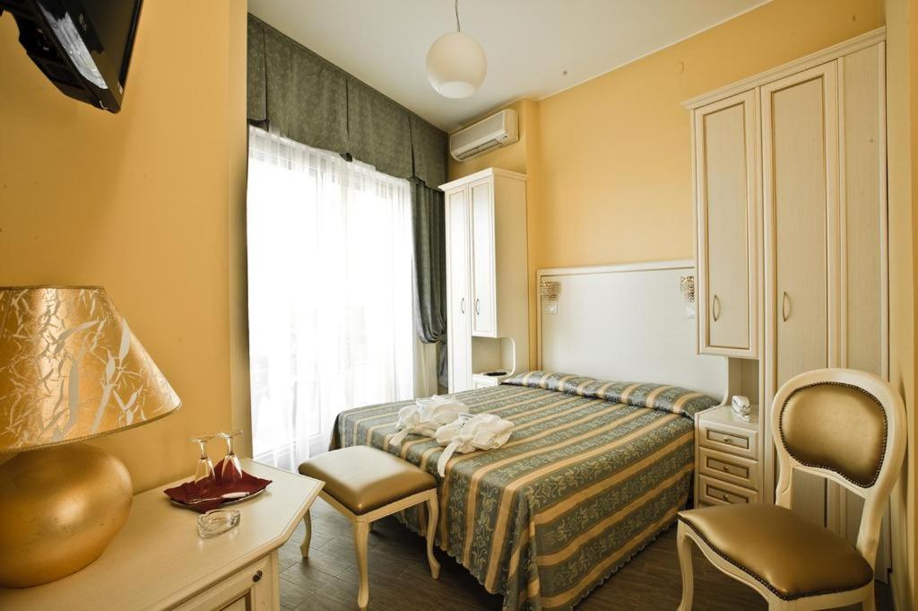 Deluxe Double Room photo 3