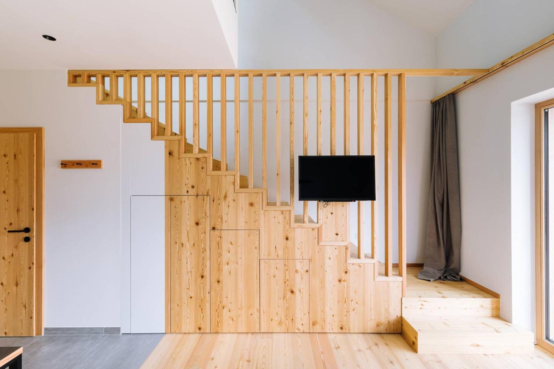 Duplex Suite - Photo 1