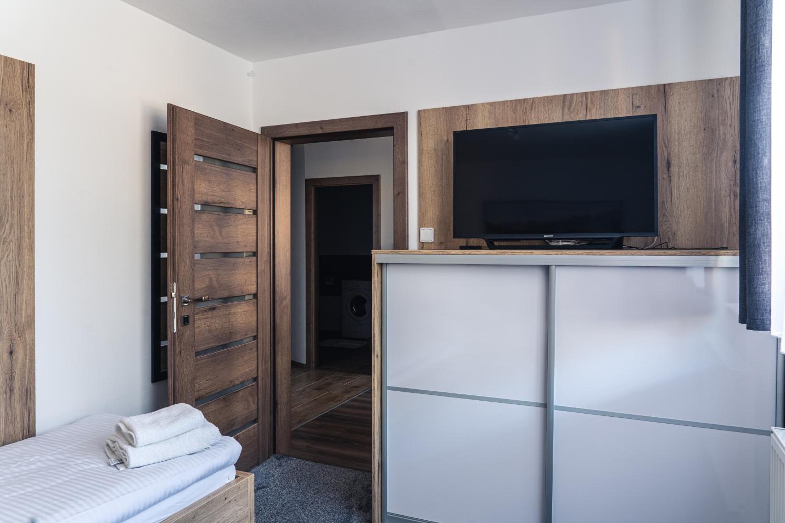 Two-Bedroom Apartment - Photo 15