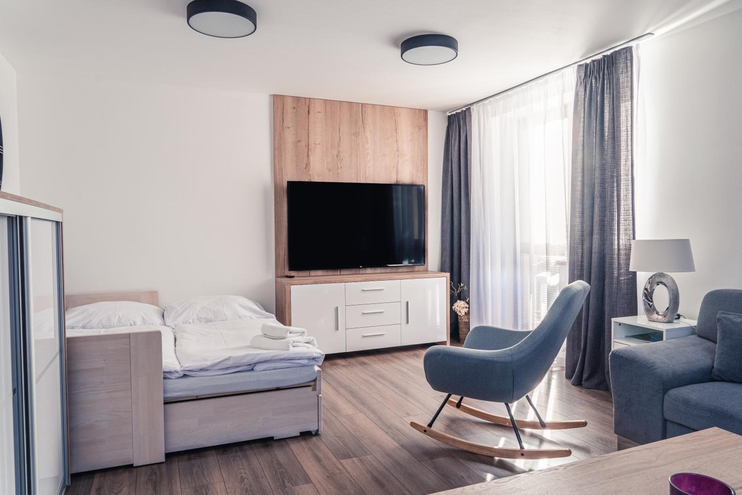 Two-Bedroom Apartment - Photo 20