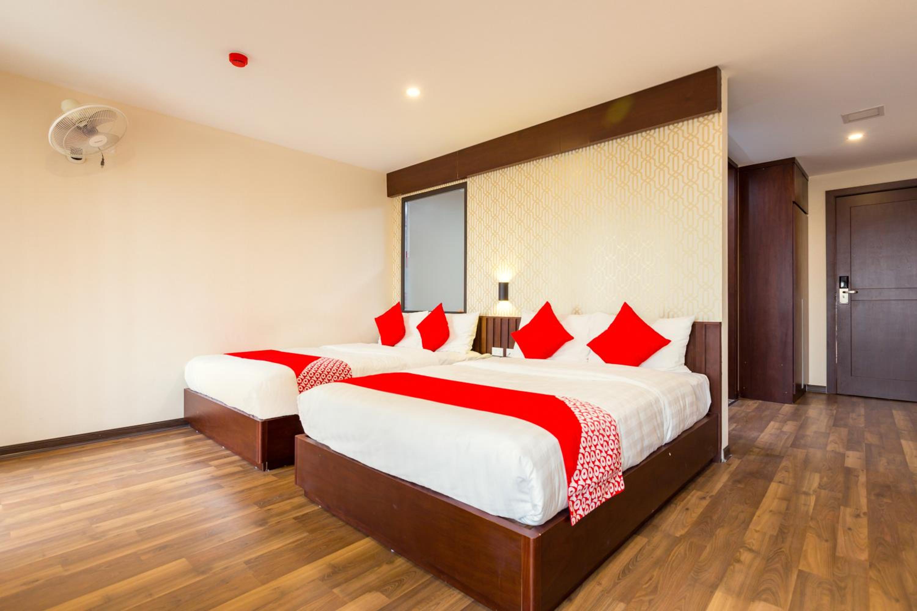 Deluxe Family Room