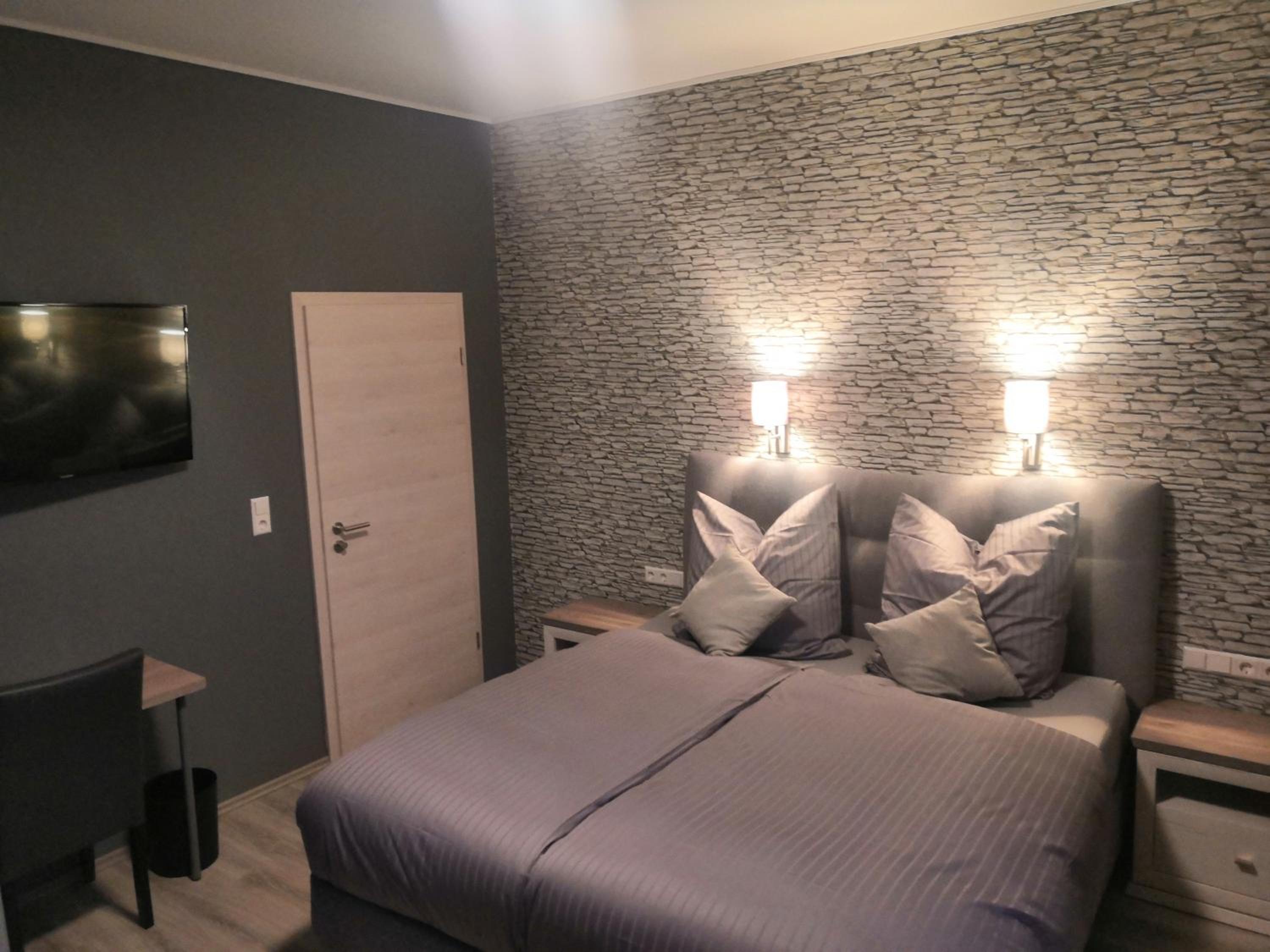 Double Room with Private Bathroom photo 1