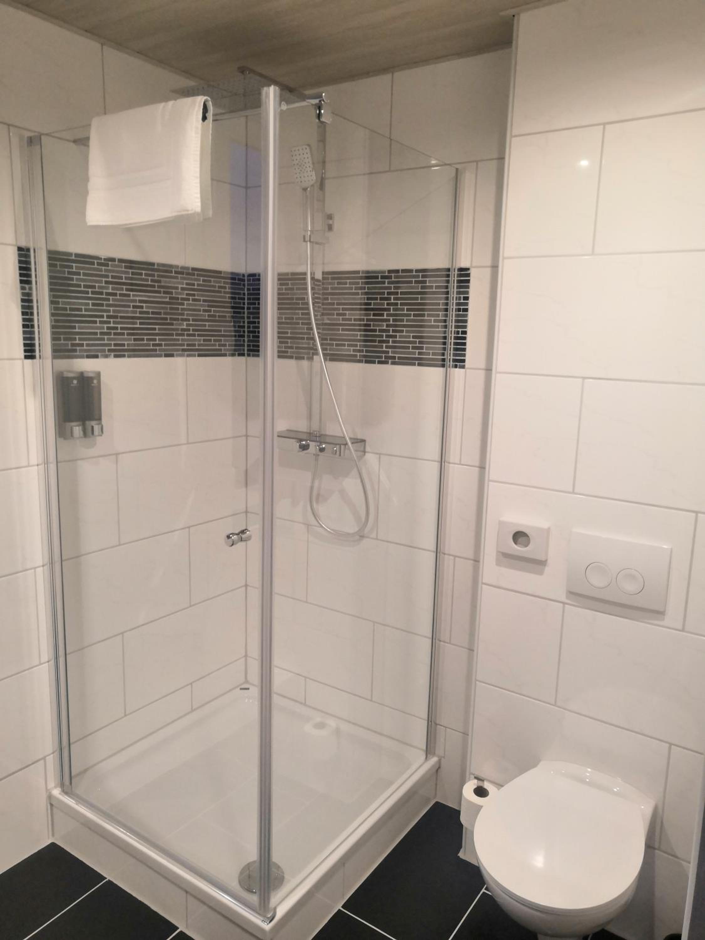 Double Room with Private Bathroom photo 2