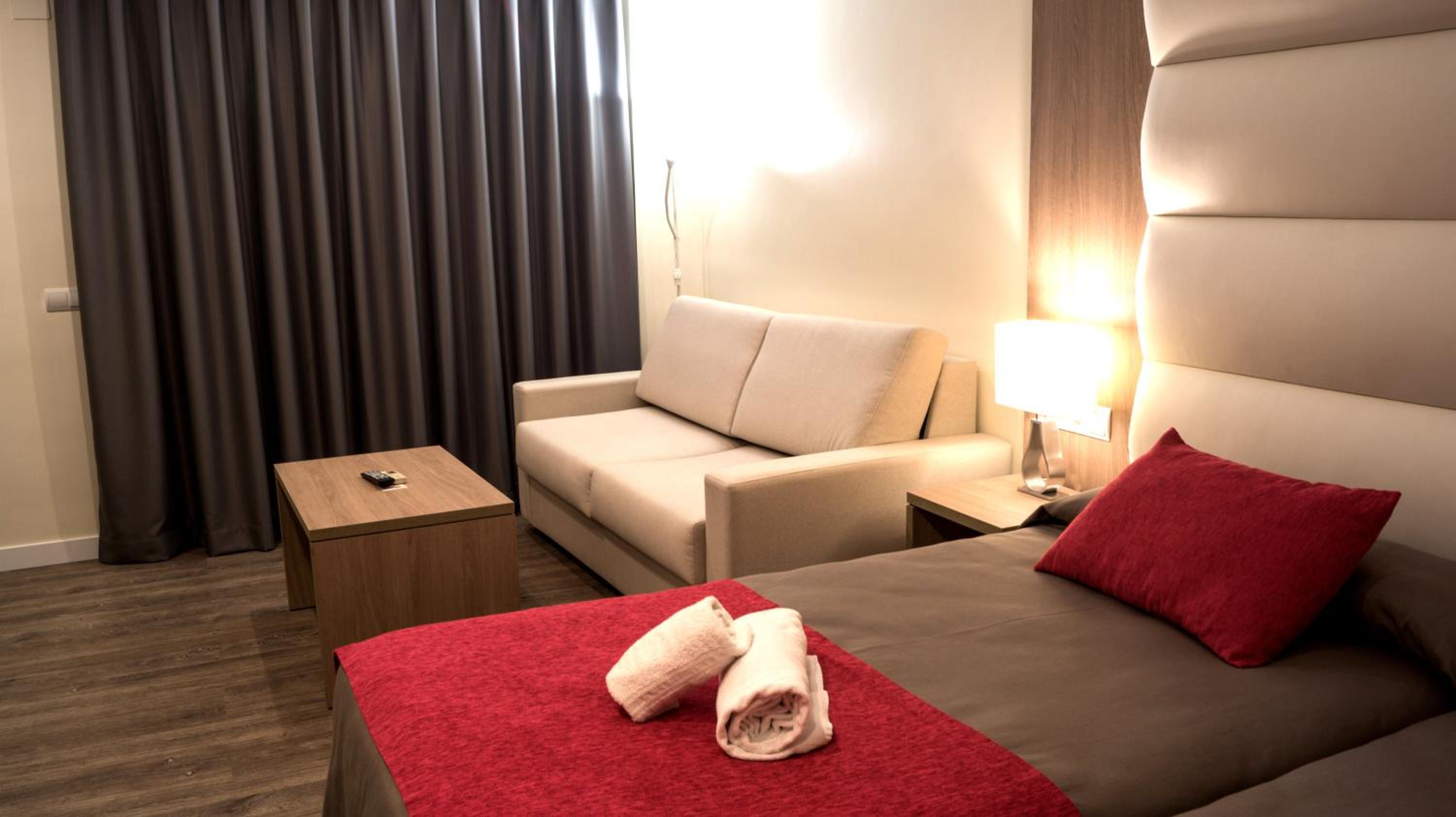 Premium Double Room (2 Adults) - Photo 3