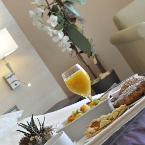 Double Room with Balcony - Photo 6