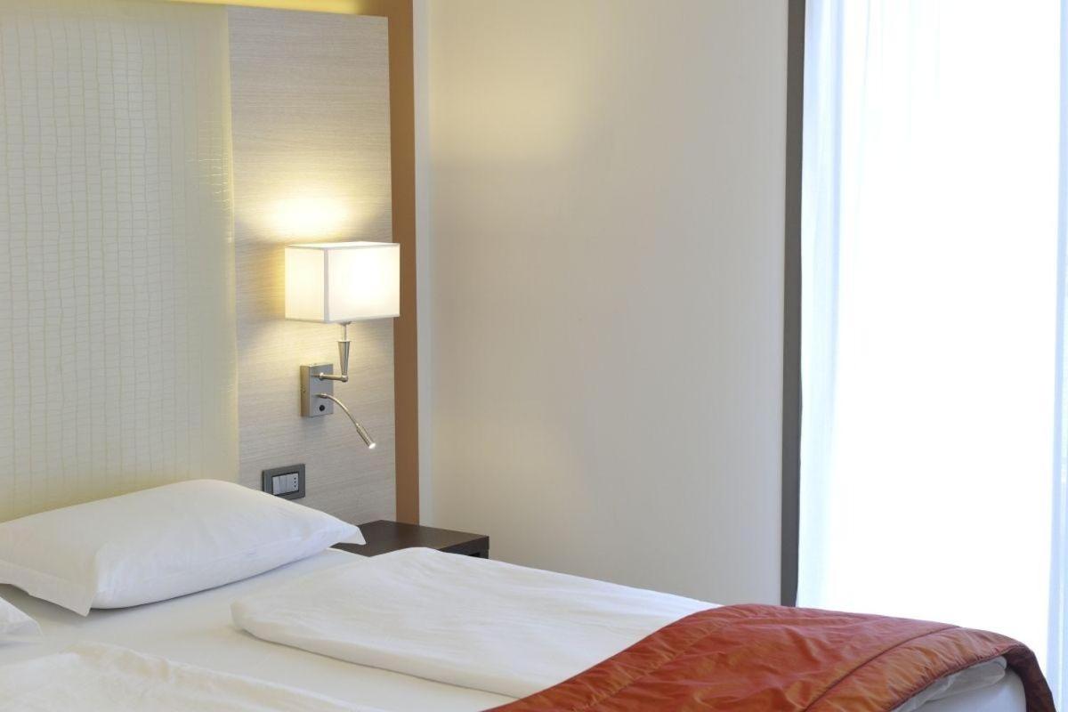 Classic Triple Room - Photo 5